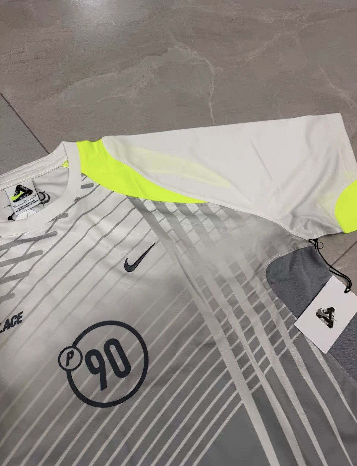 Palace PALACE x Nike FW25 TOTAL P90 JERSEY J34 Size US XL / EU 56 / 4 - 3 Thumbnail
