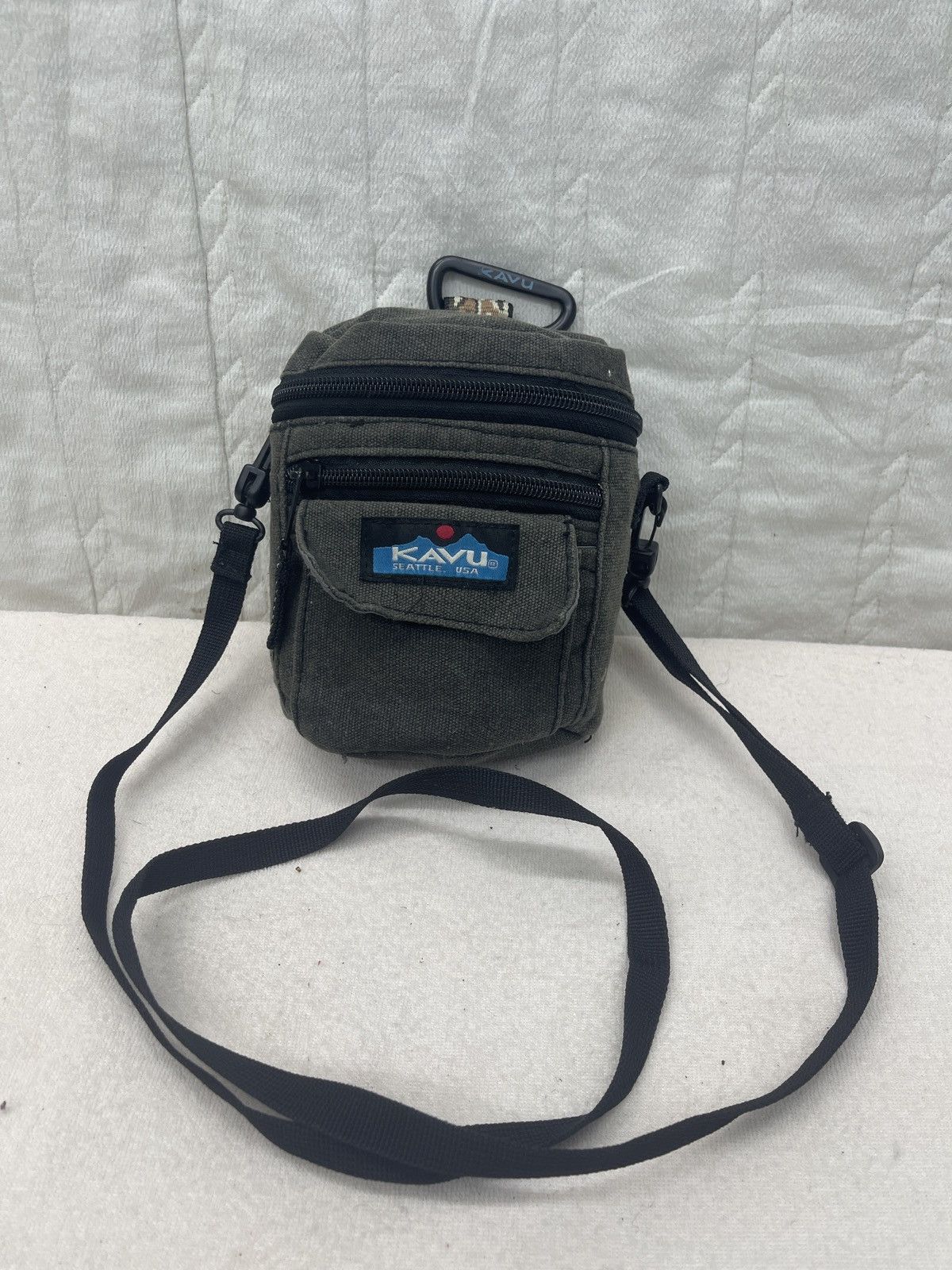 KAVU × Sports Specialties STEALS💥KAVU CROSSBODY BAG Size ONE SIZE - 1 Thumbnail
