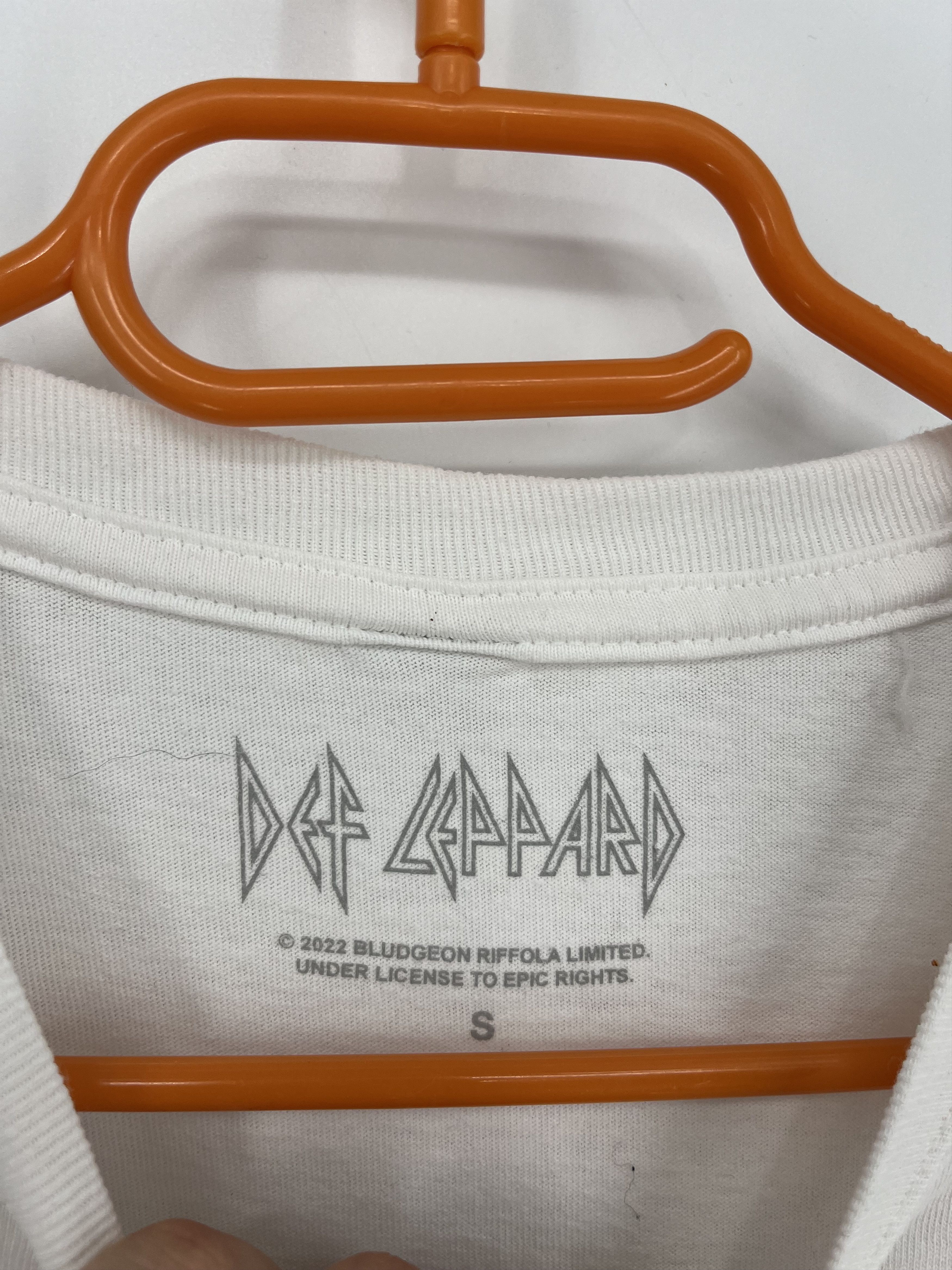 Band Tees VINTAGE Y2K DEF LEPPARD BAND TEE SIZE S Size US S / EU 44-46 / 1 - 8 Thumbnail