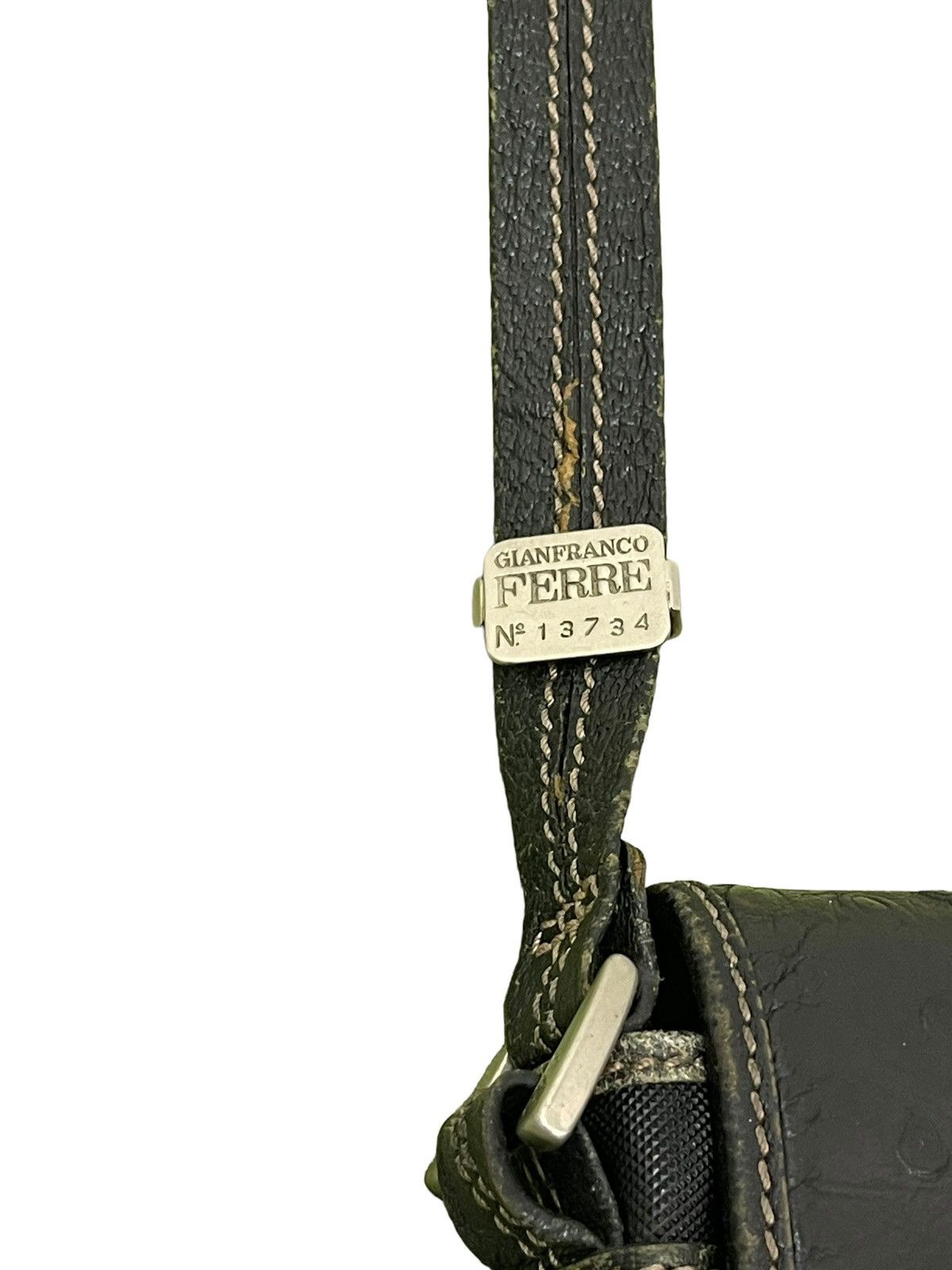 Gianfranco Ferre Cross Body Vtg Gianfranco Ferre Leather Sling Bag 2🟩 Size ONE SIZE - 14 Thumbnail