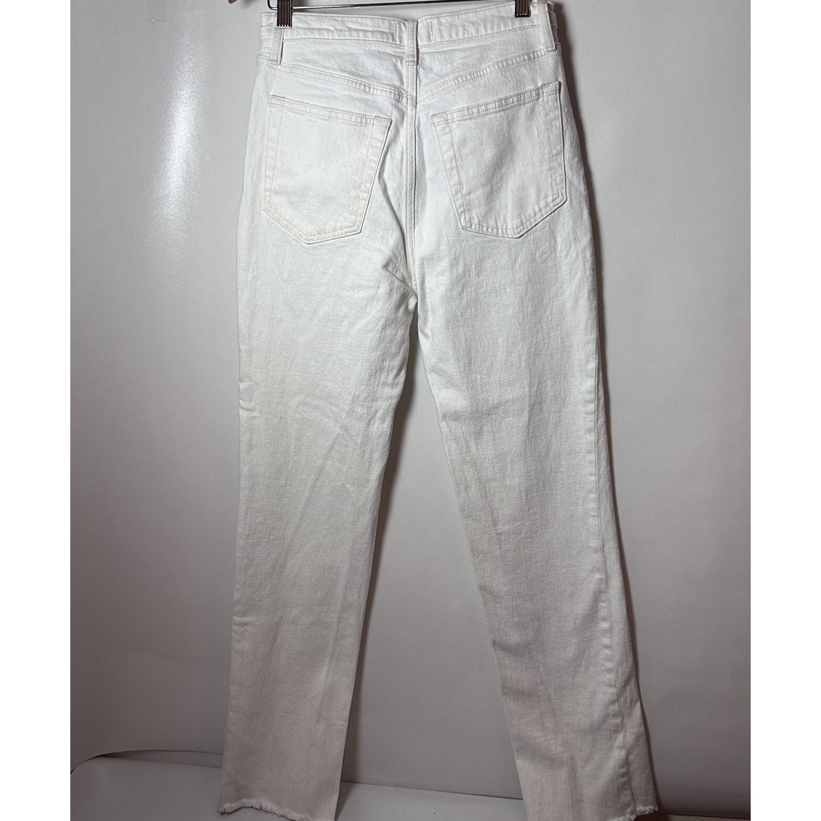 Abercrombie & Fitch Abercrombie Fitch Ultra High Rise Straight Jeans Button Fly Size 28" / US 6 / IT 42 - 2 Thumbnail