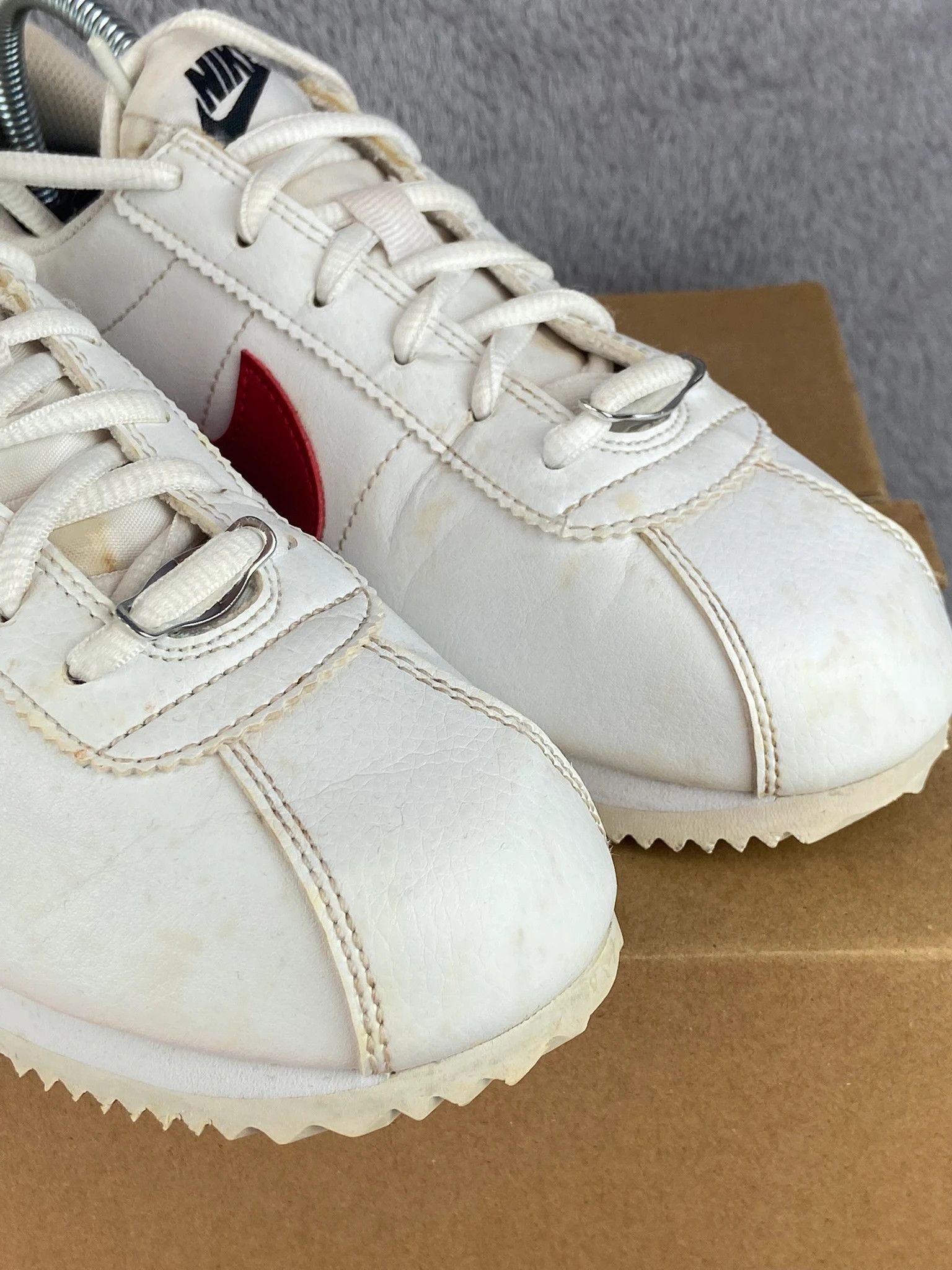 Nike Nike Cortez sneakers white red swoosh retro Size US 5 / EU 37 - 5 Thumbnail