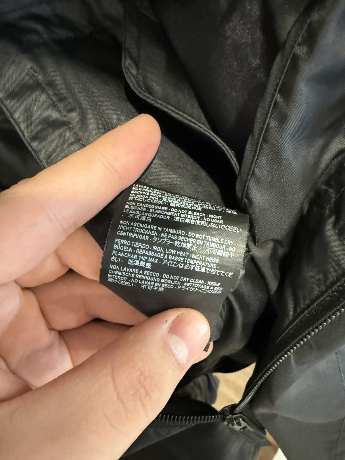 Balenciaga Balenciaga Logo Rainjacket XL Size US XL / EU 56 / 4 - 7 Thumbnail