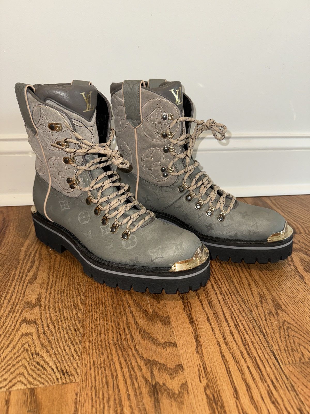 Louis Vuitton Outland Ankle Boots