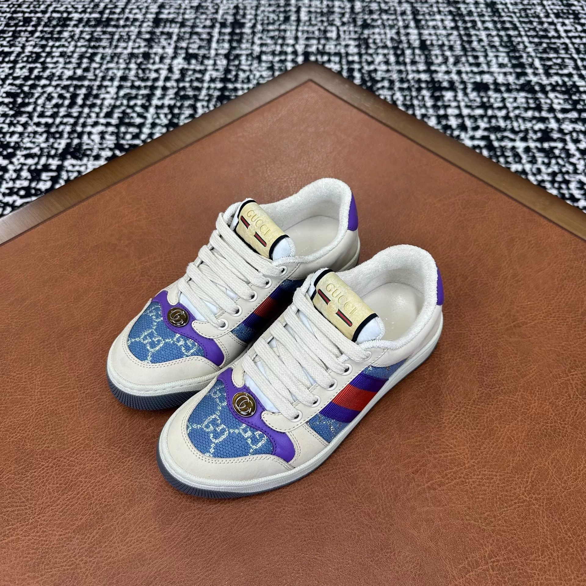 Gucci Gucci Blue Lowtop Sneakers it_35 Women Size US 5 / IT 35 - 1 Thumbnail