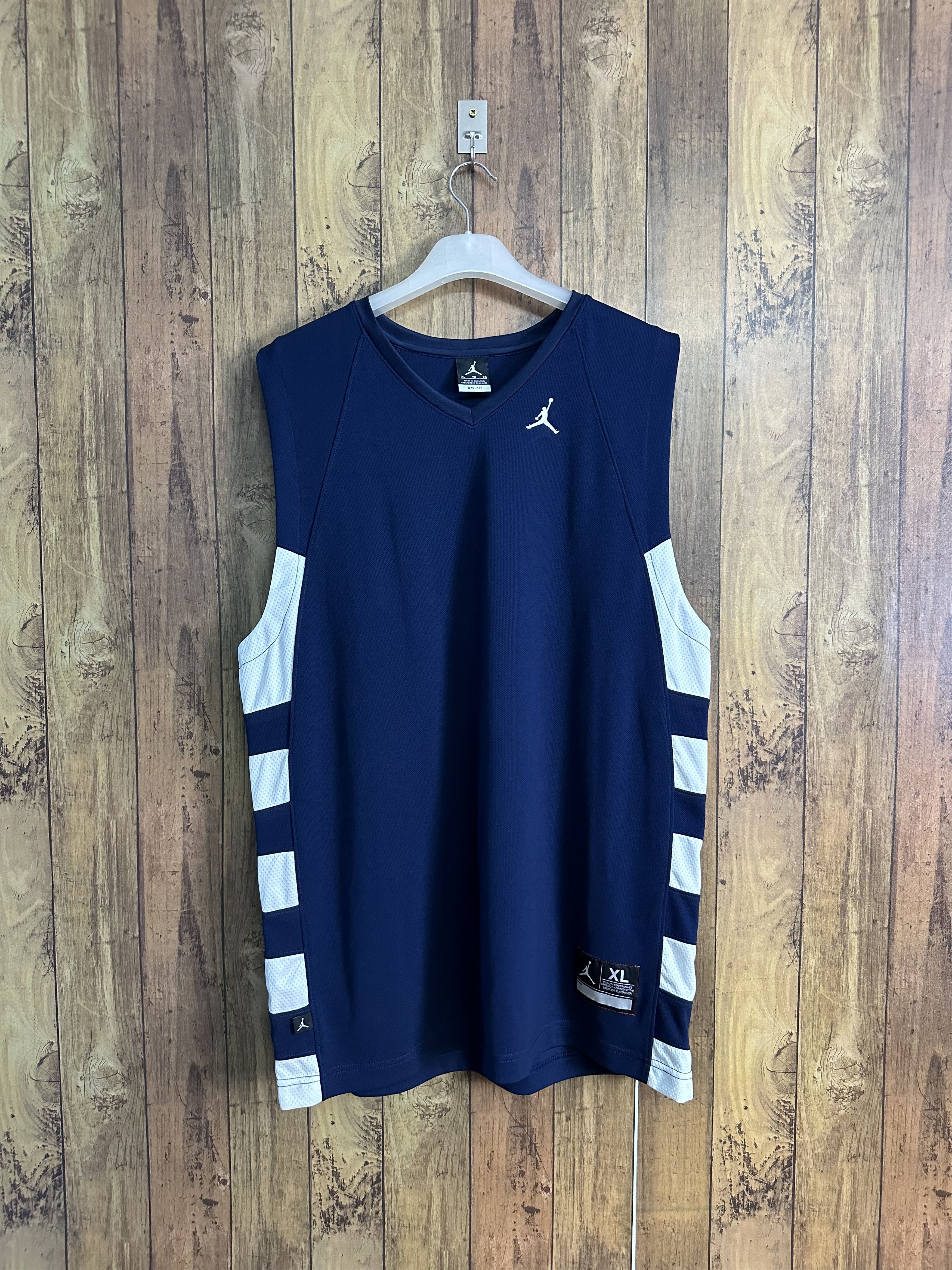 Jordan Brand Nike Air Jordan Sleeveless NBA Jersey A335 Size US XL / EU 56 / 4 - 1 Thumbnail