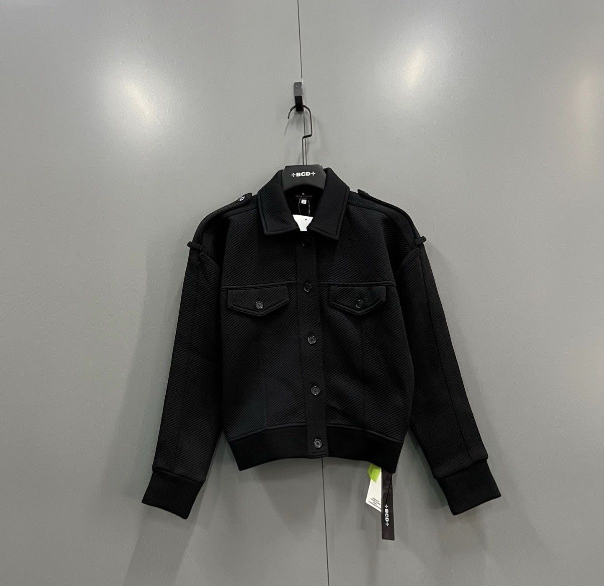Louis Vuitton Louis Vuitton Black Lapel Jacket J41 Size M / US 6-8 / IT 42-44 - 1 Thumbnail