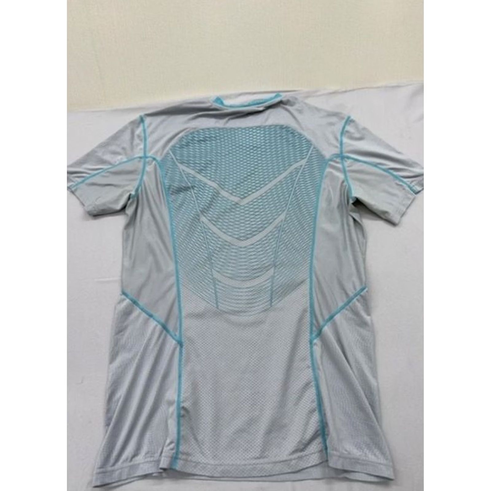 Nike Nike Pro Men's Grey Hypercool Fitted T-Shirt M Size US M / EU 48-50 / 2 - 2 Thumbnail