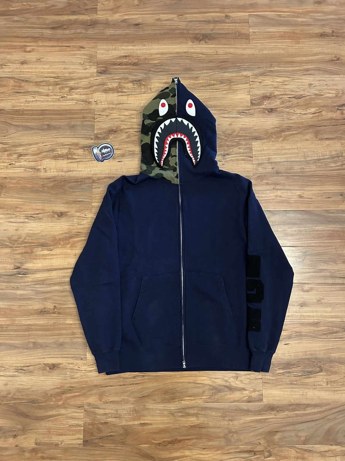 Bape Bape Navy/Green Camo Detachable Shark Full Zip Hoodie Size US XXL / EU 58 / 5 - 1 Thumbnail