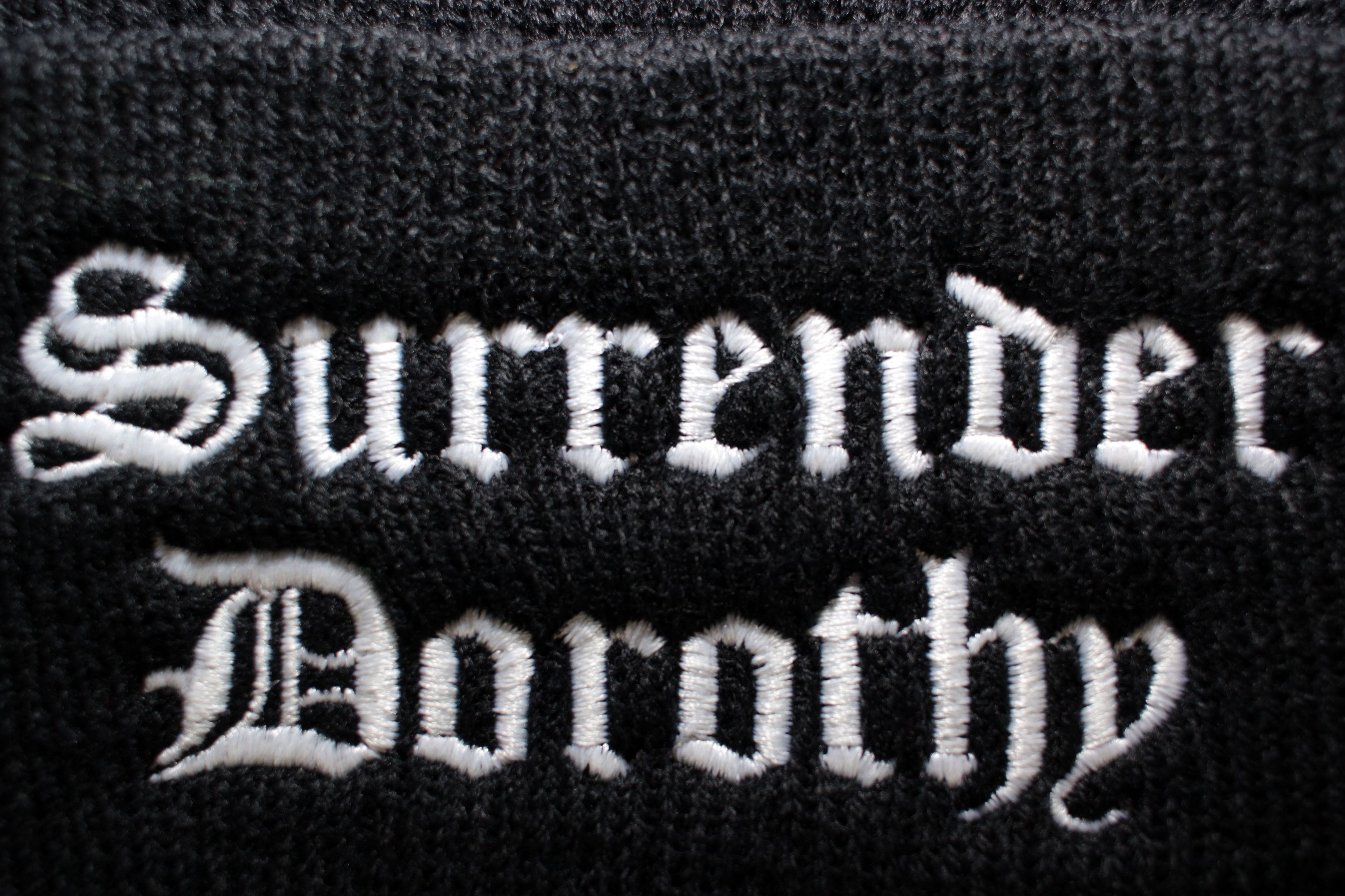 Bones × TeamSESH TeamSESH 'SurrenderDorothy' Embroidered Beanie Size ONE SIZE - 3 Thumbnail