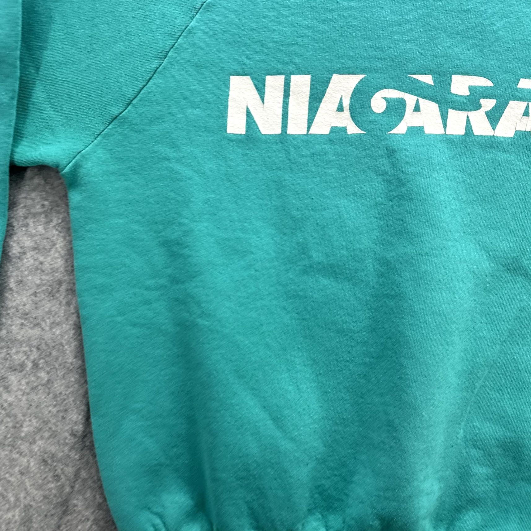 Fruit Of The Loom VINTAGE Niagara Sweatshirt Mens Large Teal Green Crewneck Fruit Of Loom 90s 80s Size US L / EU 52-54 / 3 - 6 Thumbnail