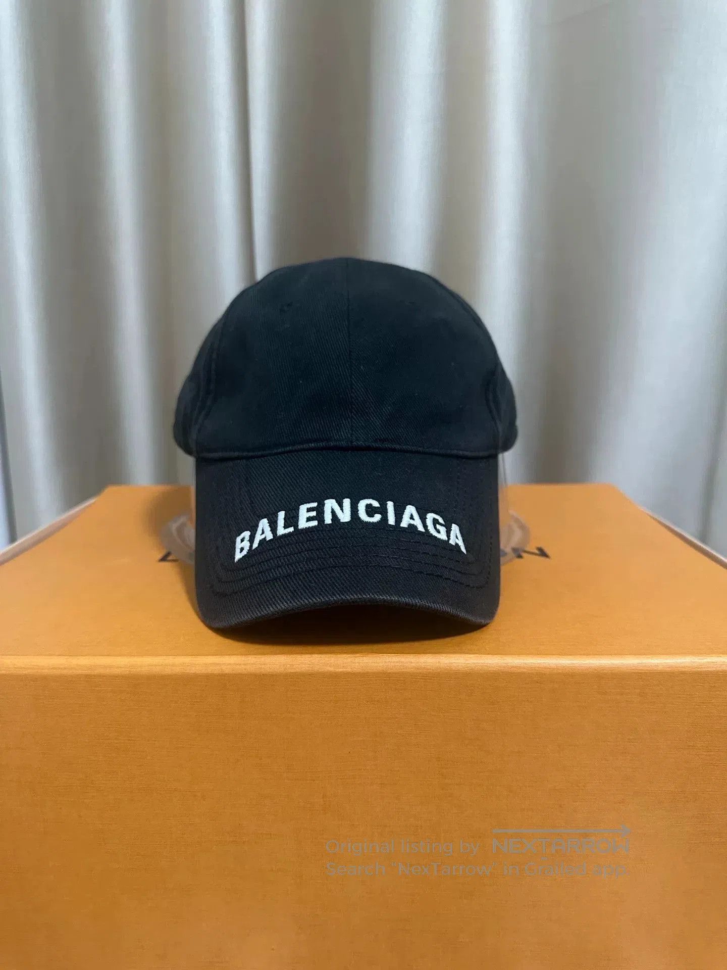 Balenciaga Balenciaga Logo Embroidered Black Baseball Cap. Size ONE SIZE - 1 Thumbnail