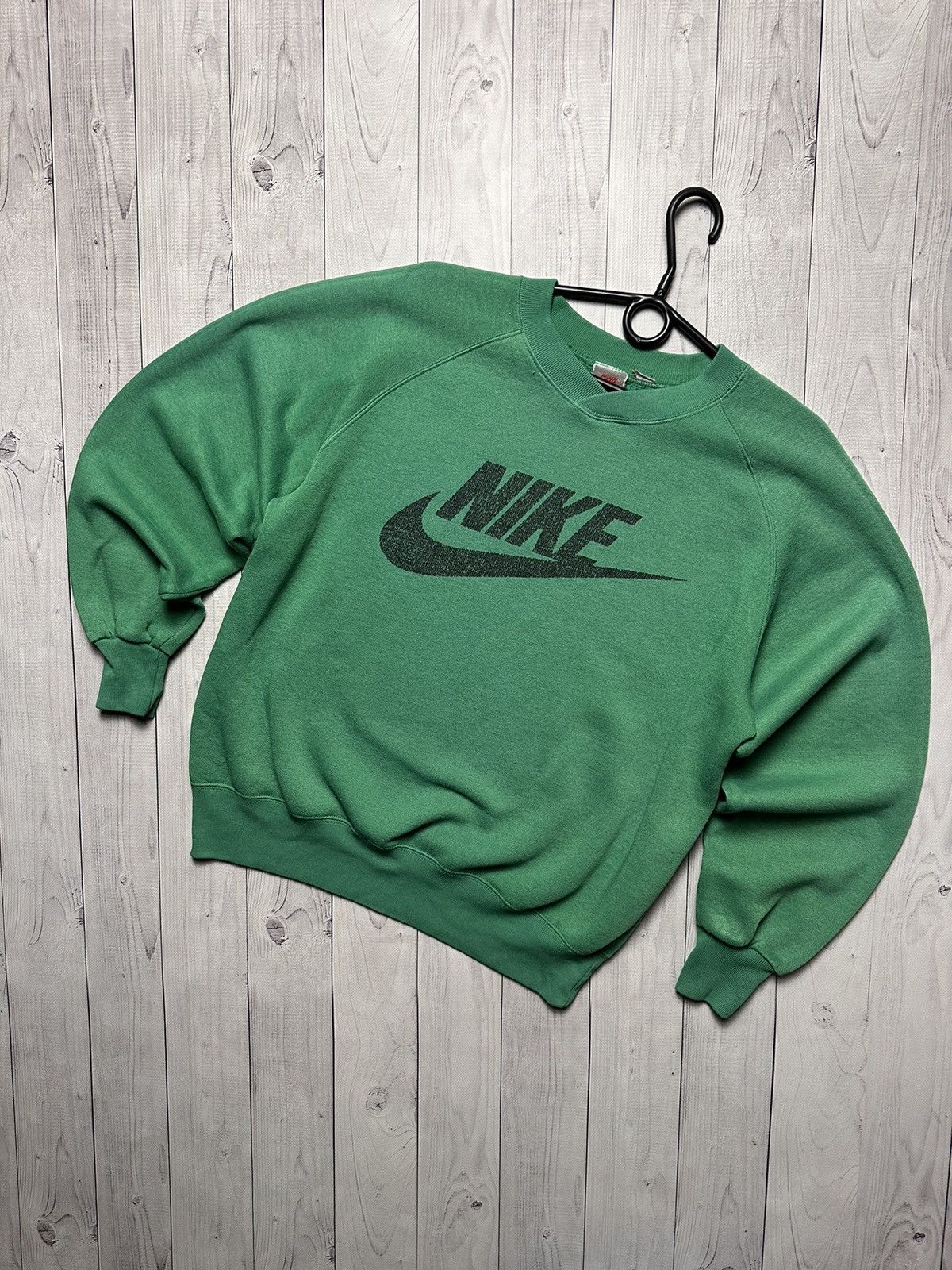 Nike × Vintage Vintage Nike sweatshirt logo green rare size S Size US S / EU 44-46 / 1 - 1 Thumbnail