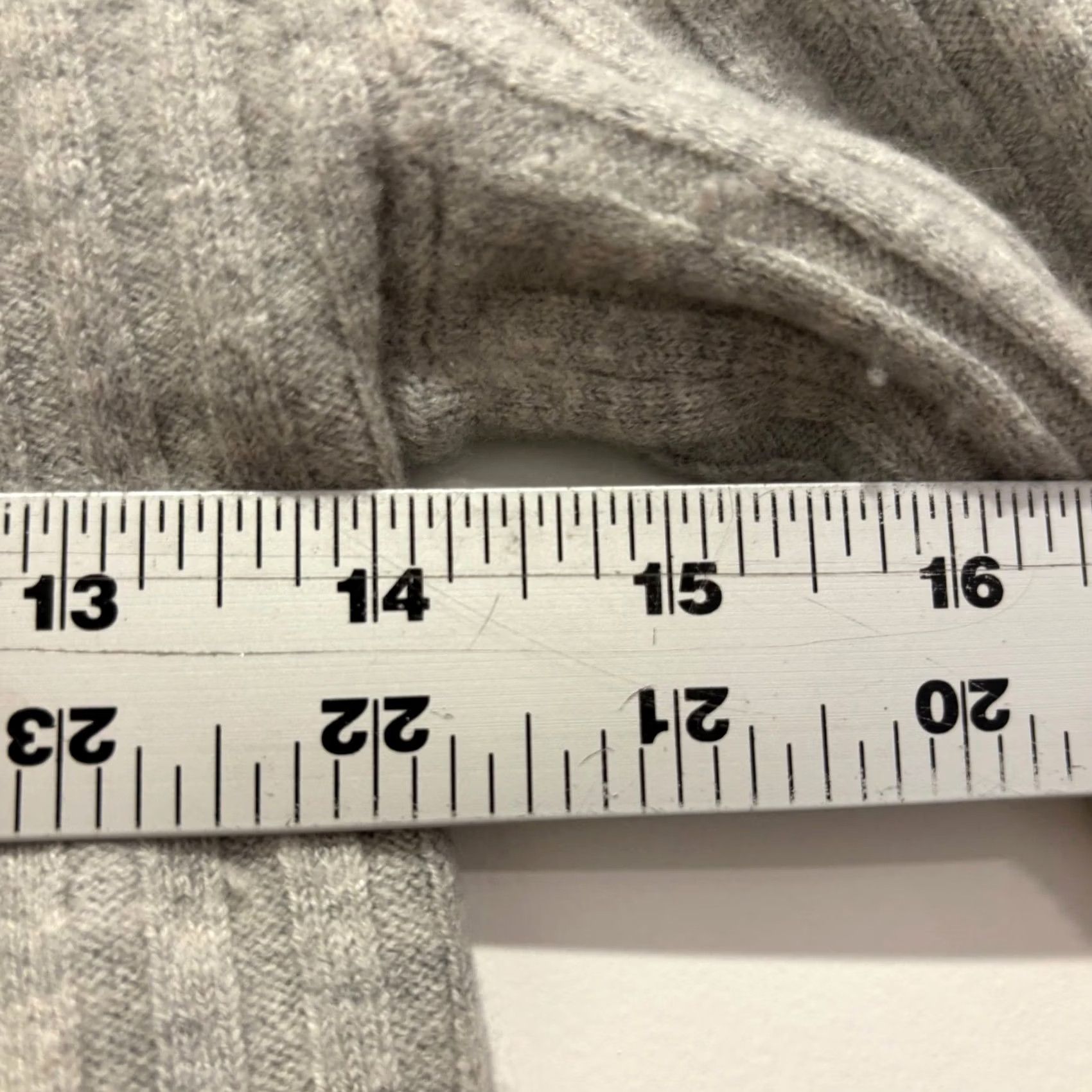 Vintage Babaton Ribbed Knit Cropped Sweater Grey Wool Linen Blend Womens S Crew Neck Long Sleeve Pullover Casual Fall Winter Spring All Seasons Slim Size S / US 4 / IT 40 - 6 Thumbnail