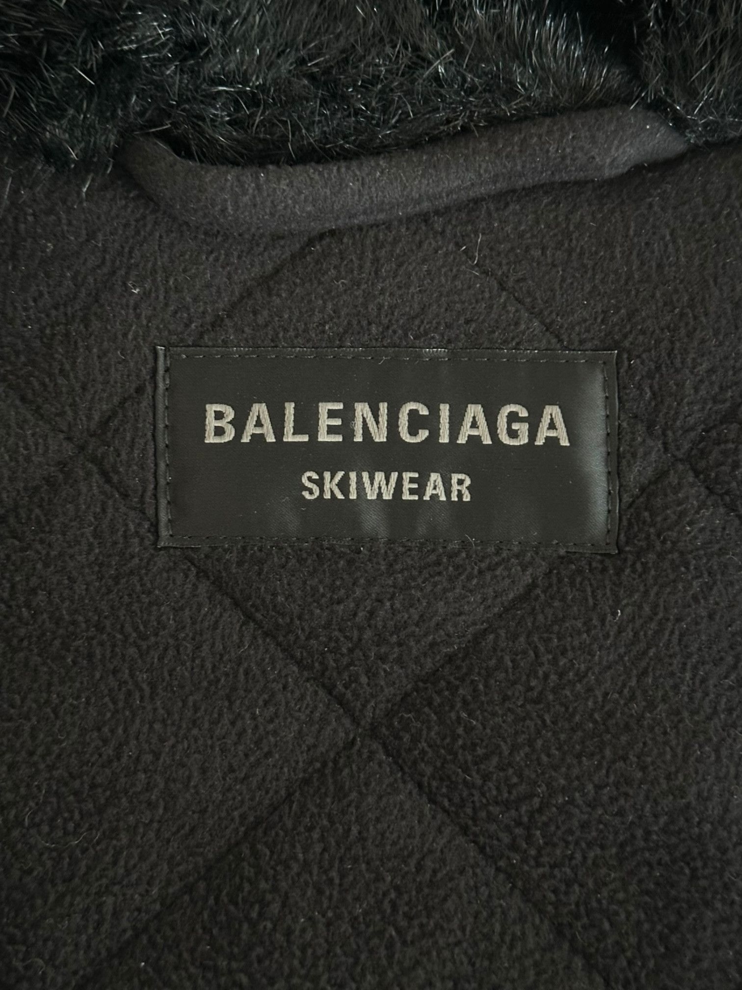 Balenciaga Balenciaga Black Faux Fur Quilted Jacket Size US XXL / EU 58 / 5 - 3 Thumbnail