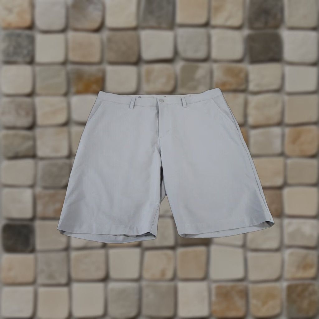 Adidas Adidas Shorts Mens 38 Light Gray Lightweight Performance Golf Chino Casual Mens 38 Gray 90s? Size US 38 / EU 54 - 1 Thumbnail