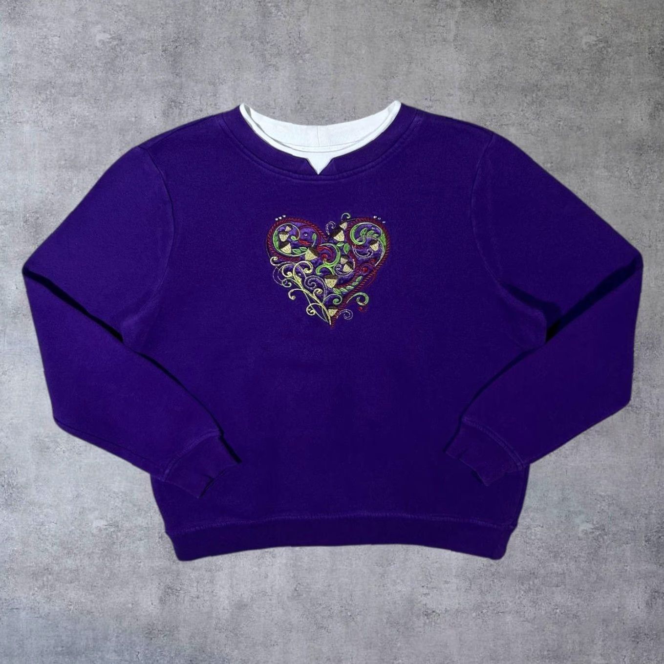 Vintage VINTAGE Breckenridge Embroidered Floral Heart Acorn Sweatshirt Women’s Small Size S / US 4 / IT 40 - 2 Thumbnail