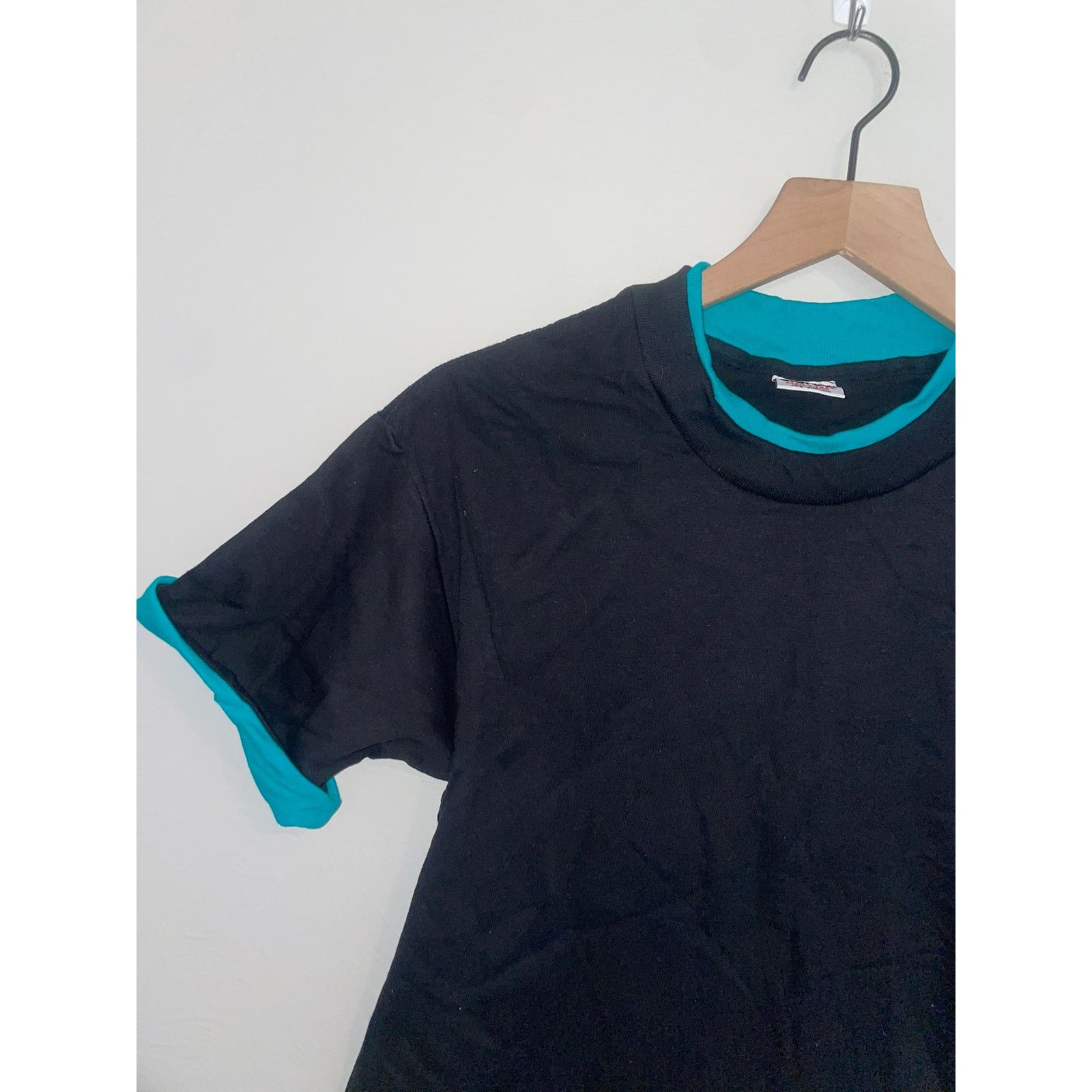 Vintage 90s Vintage Signal Mega-Tee Black Teal Shirt Blank VTG Small Size US S / EU 44-46 / 1 - 3 Thumbnail