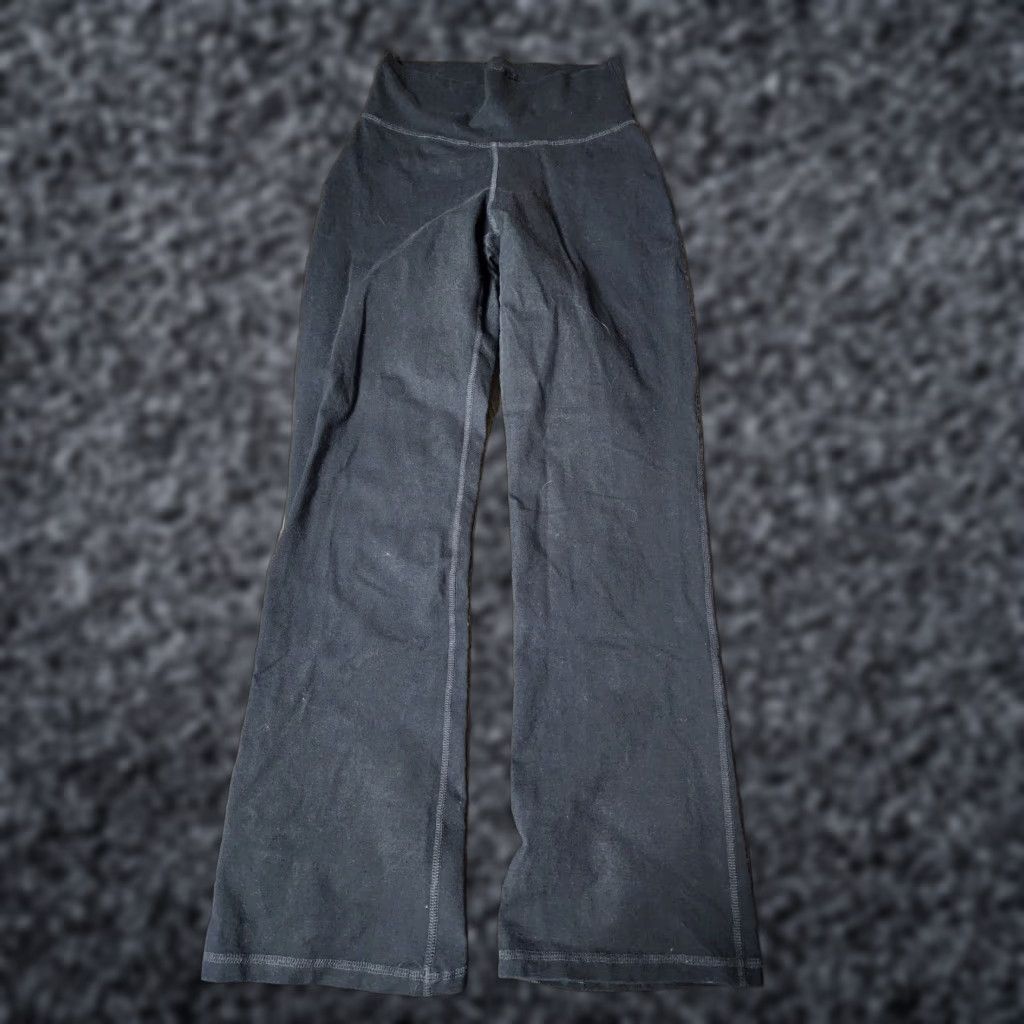 Patagonia Patagonia Leggings Womens S Flared Yoga Pants Nylon Blend Black Size 28" / US 6 / IT 42 - 1 Thumbnail