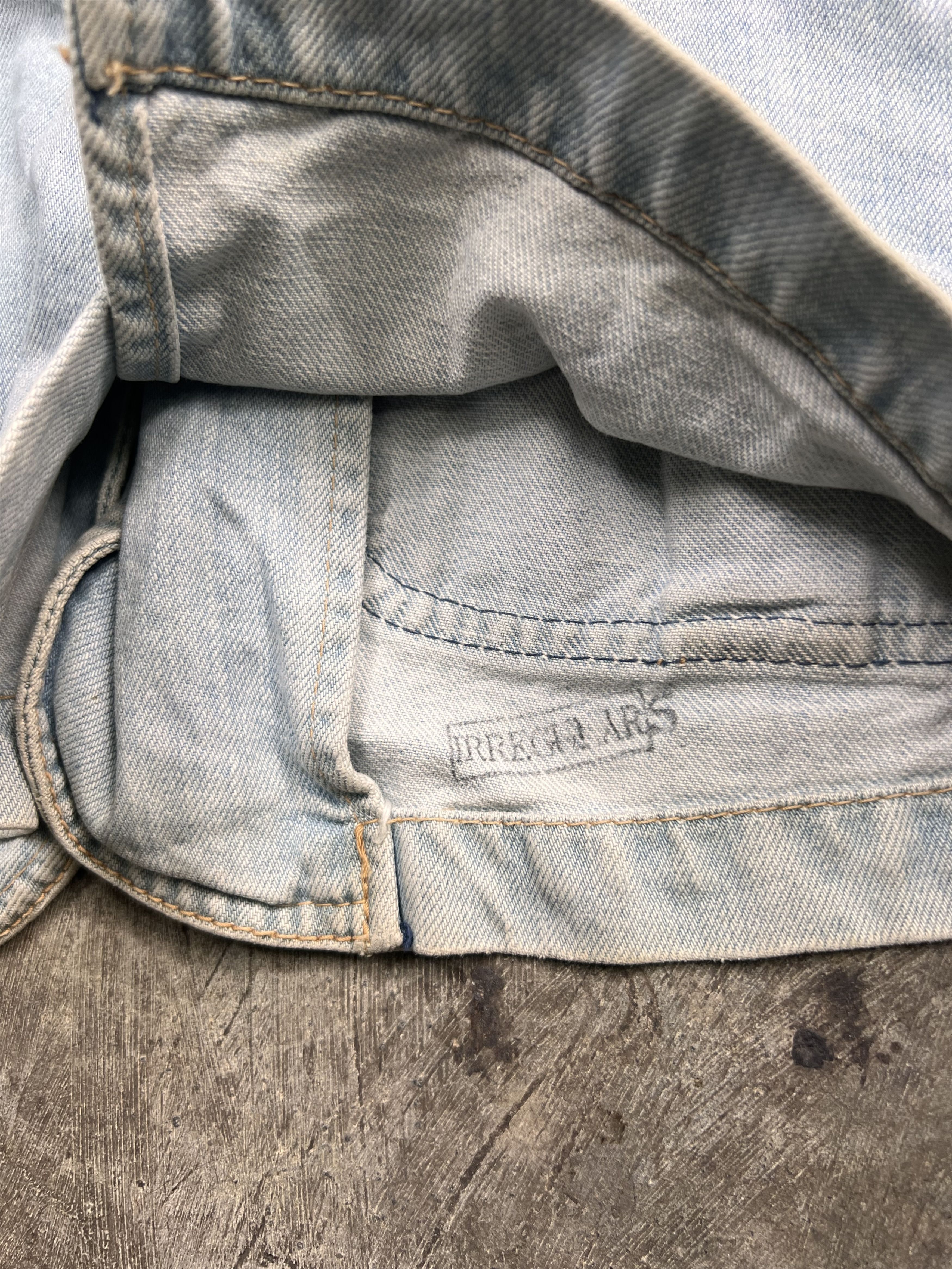 Levi's Vintage Clothing 90s Levi’s for women distressed denim jacket Size M / US 6-8 / IT 42-44 - 7 Thumbnail