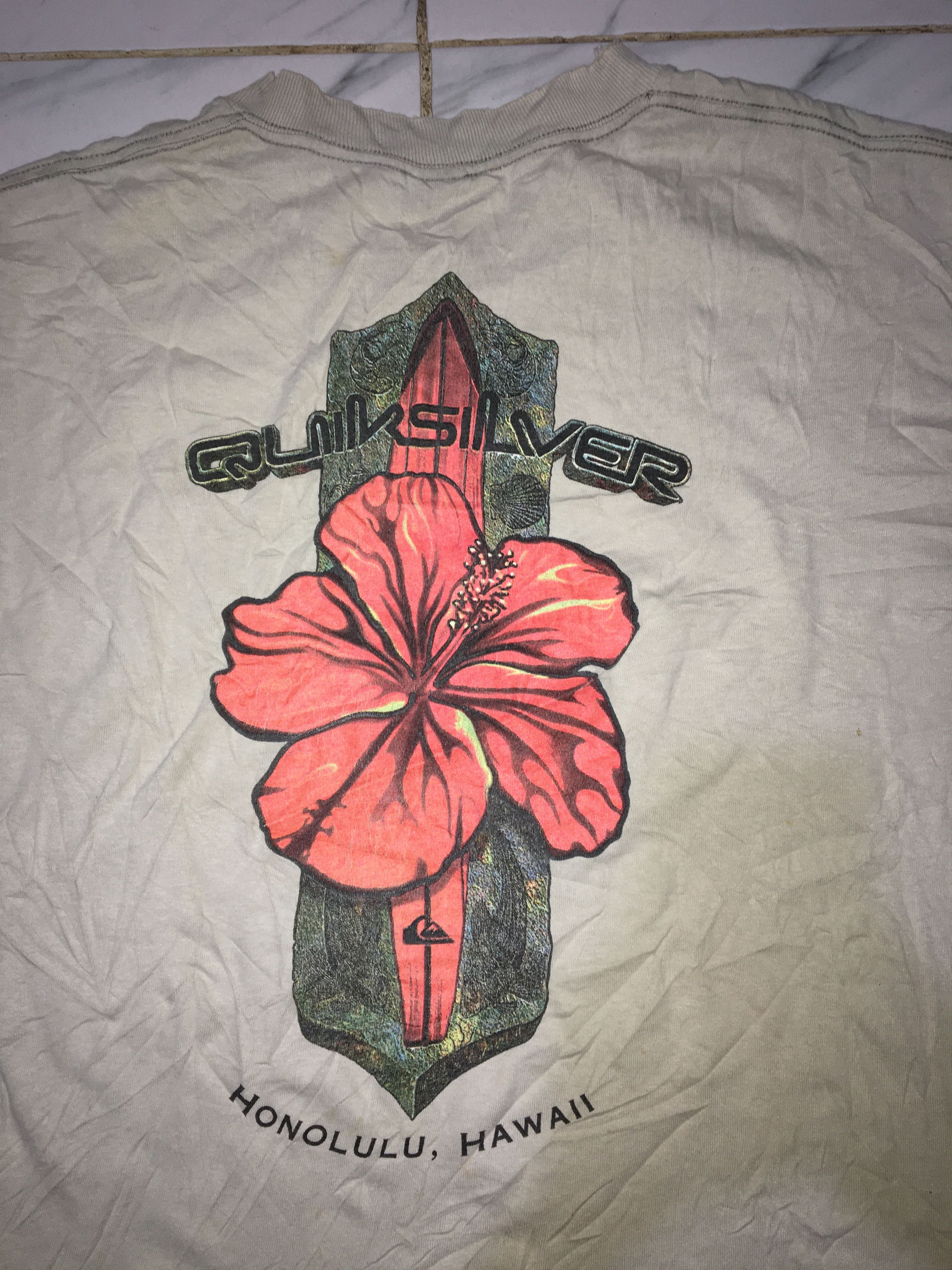Quiksilver Vintage Quiksilver Honolulu Hawaii Distressed Tee Shirt Size US L / EU 52-54 / 3 - 3 Thumbnail