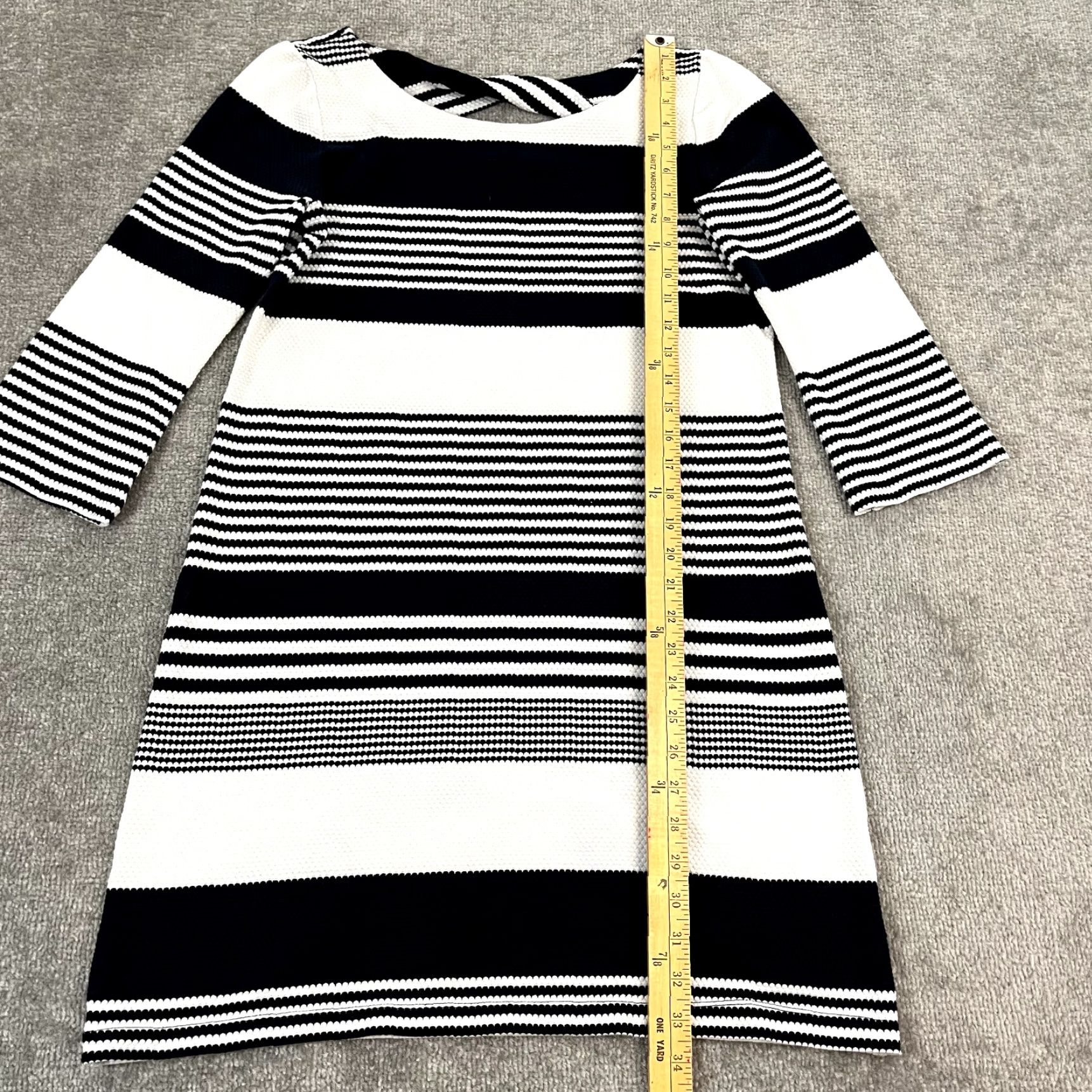 Lilly Pulitzer LILLY PULITZER Dress Womens Medium Blue White Striped Bay Above Knee Beach 27867 Size M / US 6-8 / IT 42-44 - 2 Thumbnail