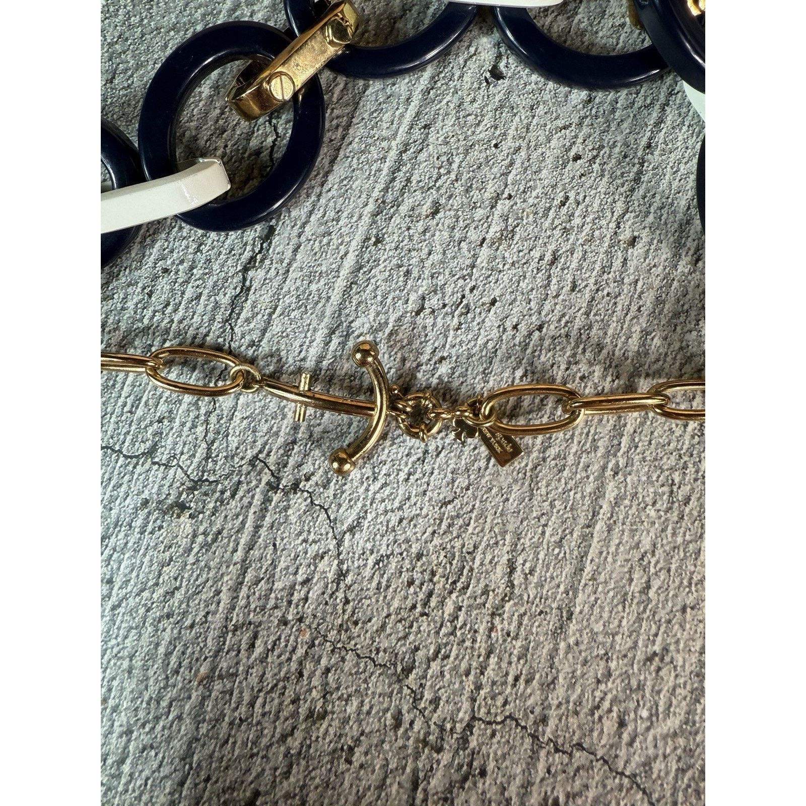 Kate Spade Kate Spade New York $299 Gold and Navy Blue Oval Necklace Size ONE SIZE - 10 Thumbnail