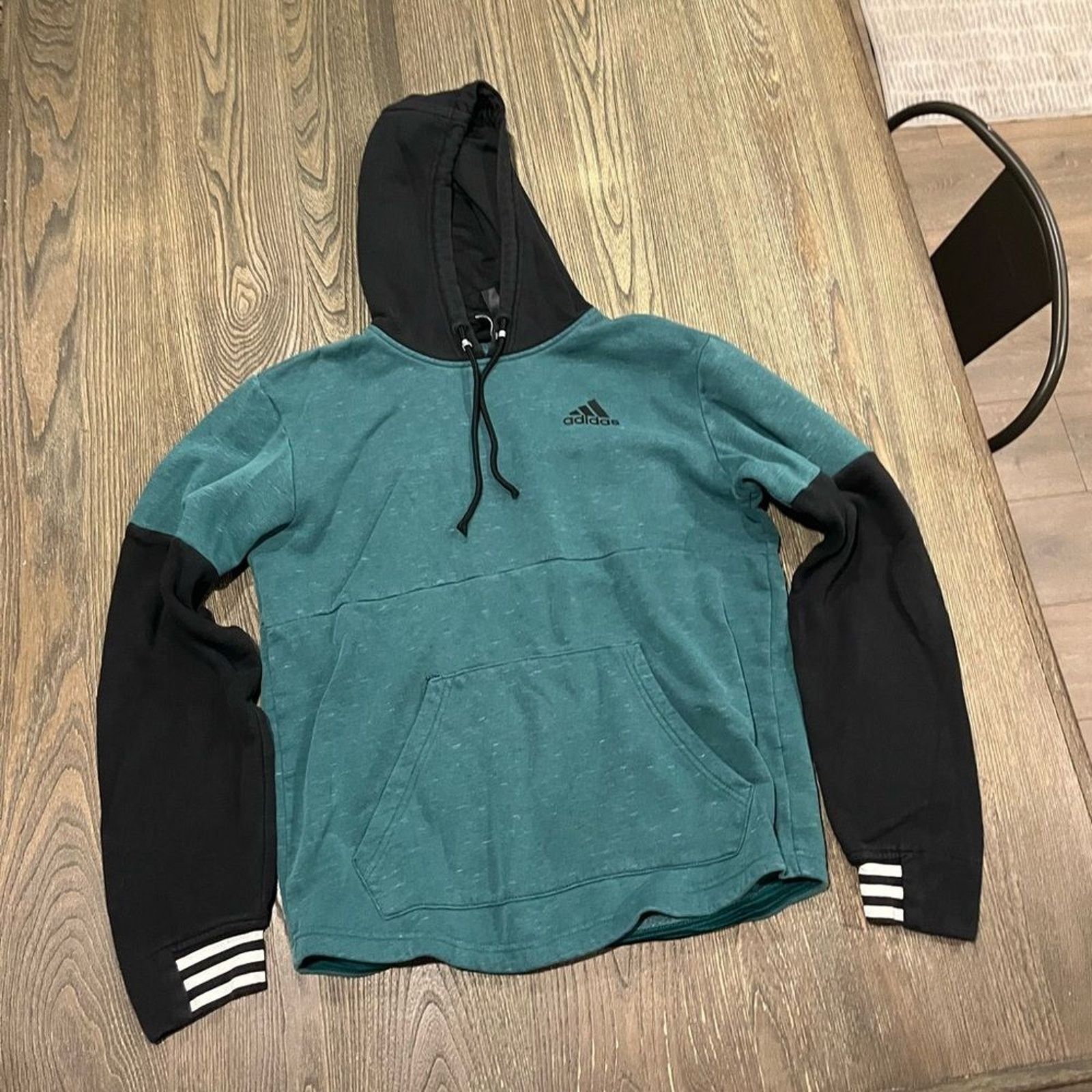 Adidas Adidas Sweatshirt Hoodie Logo Print Pockets Colorblock S Size S / US 4 / IT 40 - 1 Thumbnail