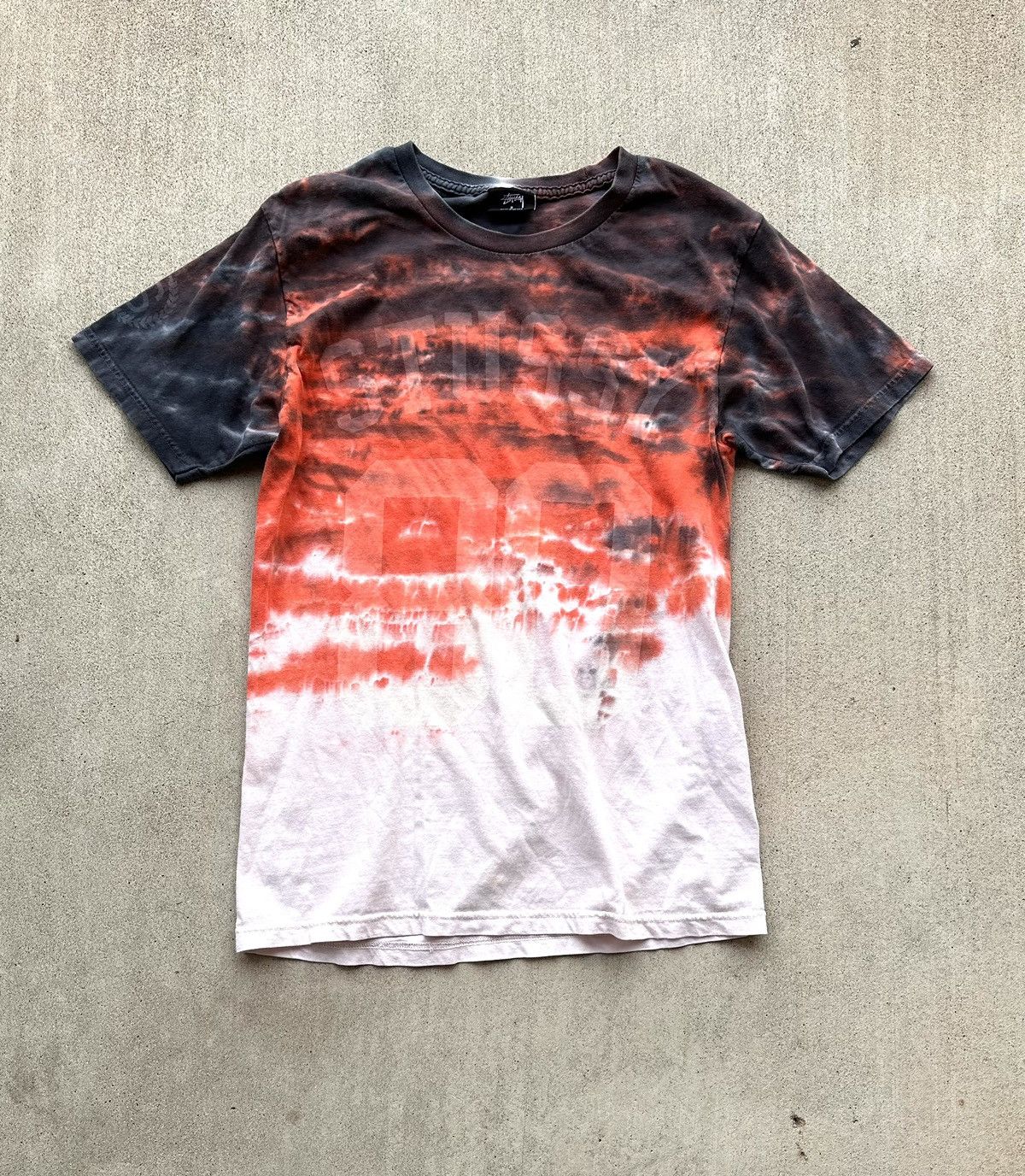 Stussy × Vintage Stussy Tee Men Size Small Tye Dye 80 Spell Out Size US S / EU 44-46 / 1 - 1 Thumbnail