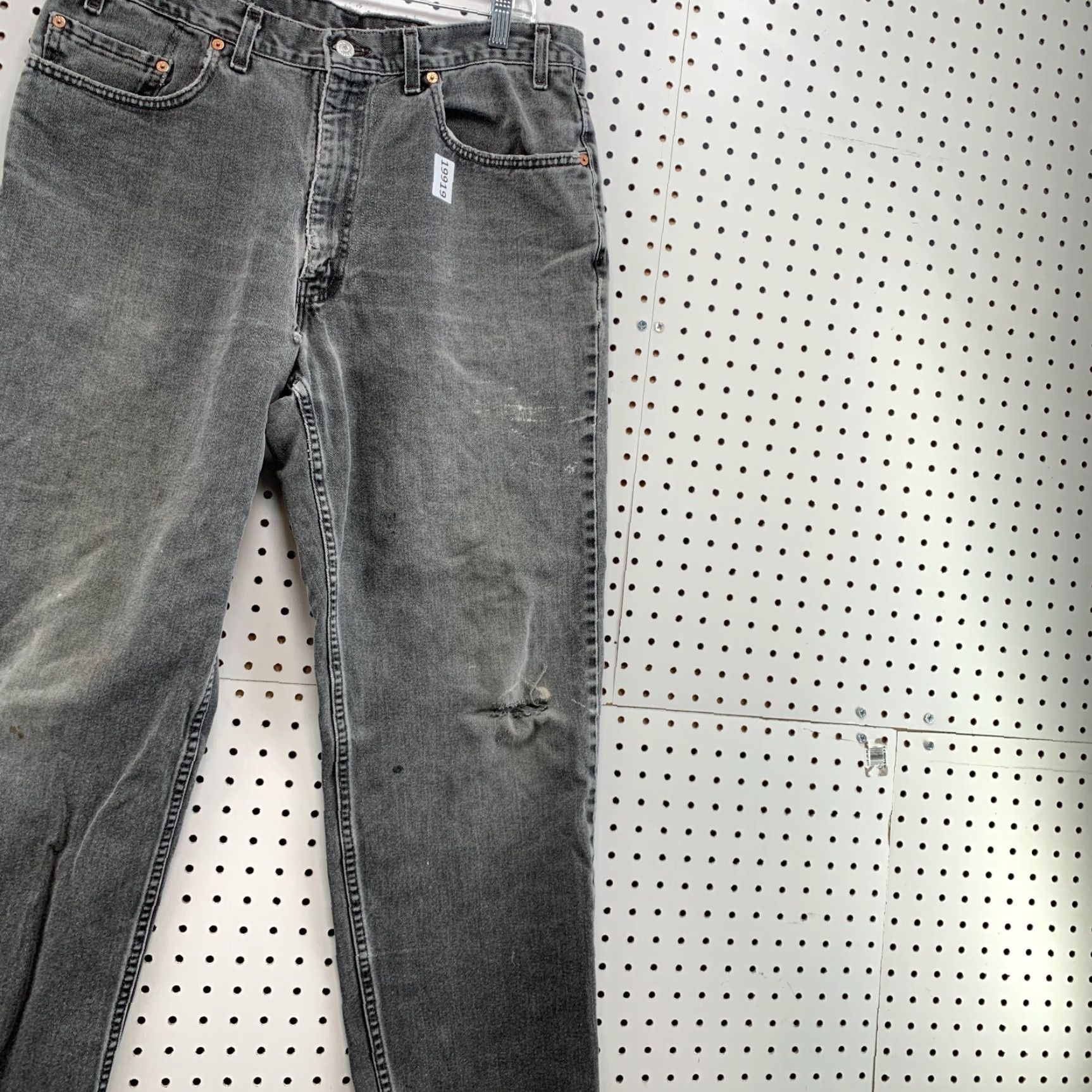 Levi's VINTAGE Levi's 550 Jeans - Denim - Black - Relaxed Fit - Tapered Leg - 34x28 - Men's Regular 34in Inseam - 1990s Theme Size US 34 / EU 50 - 4 Thumbnail
