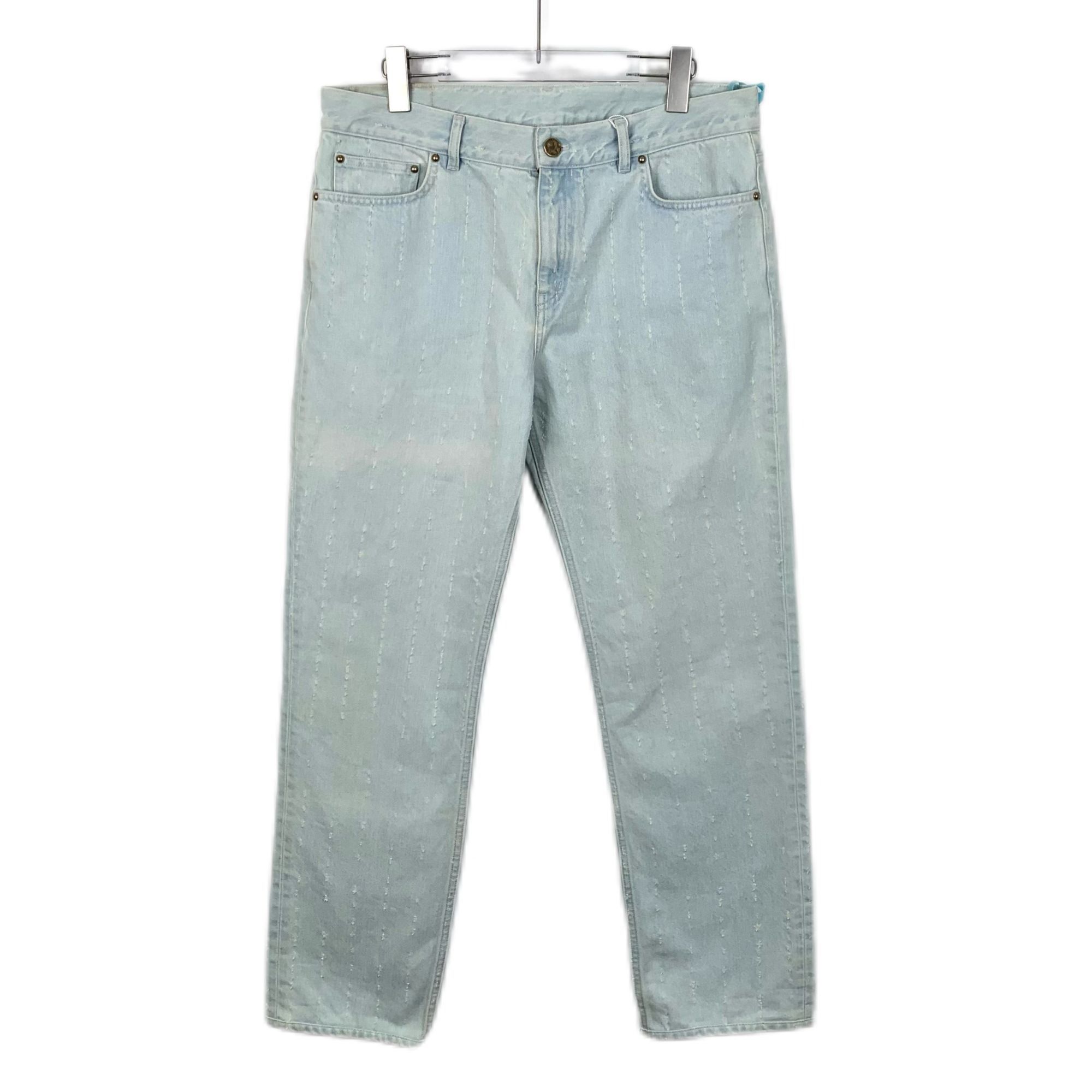 Louis Vuitton Louis Vuitton Light Wash Distressed Monogram Denim Jeans Size US 32 / EU 48 - 1 Thumbnail