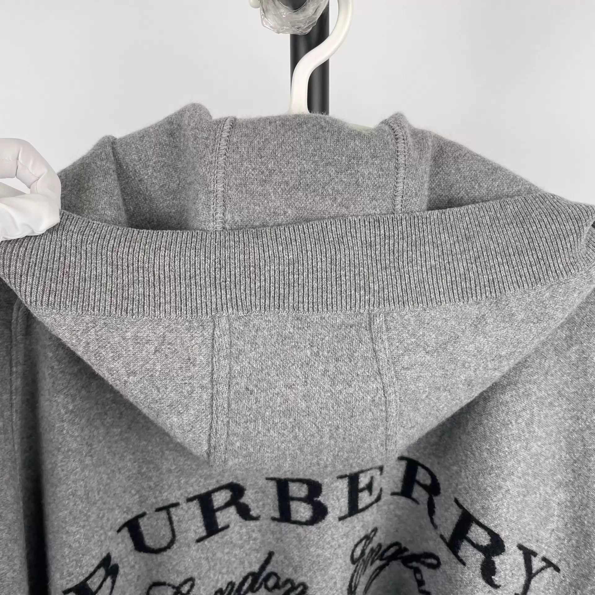 Burberry Burberry Gray Wool Shawl Size ONE SIZE - 7 Thumbnail