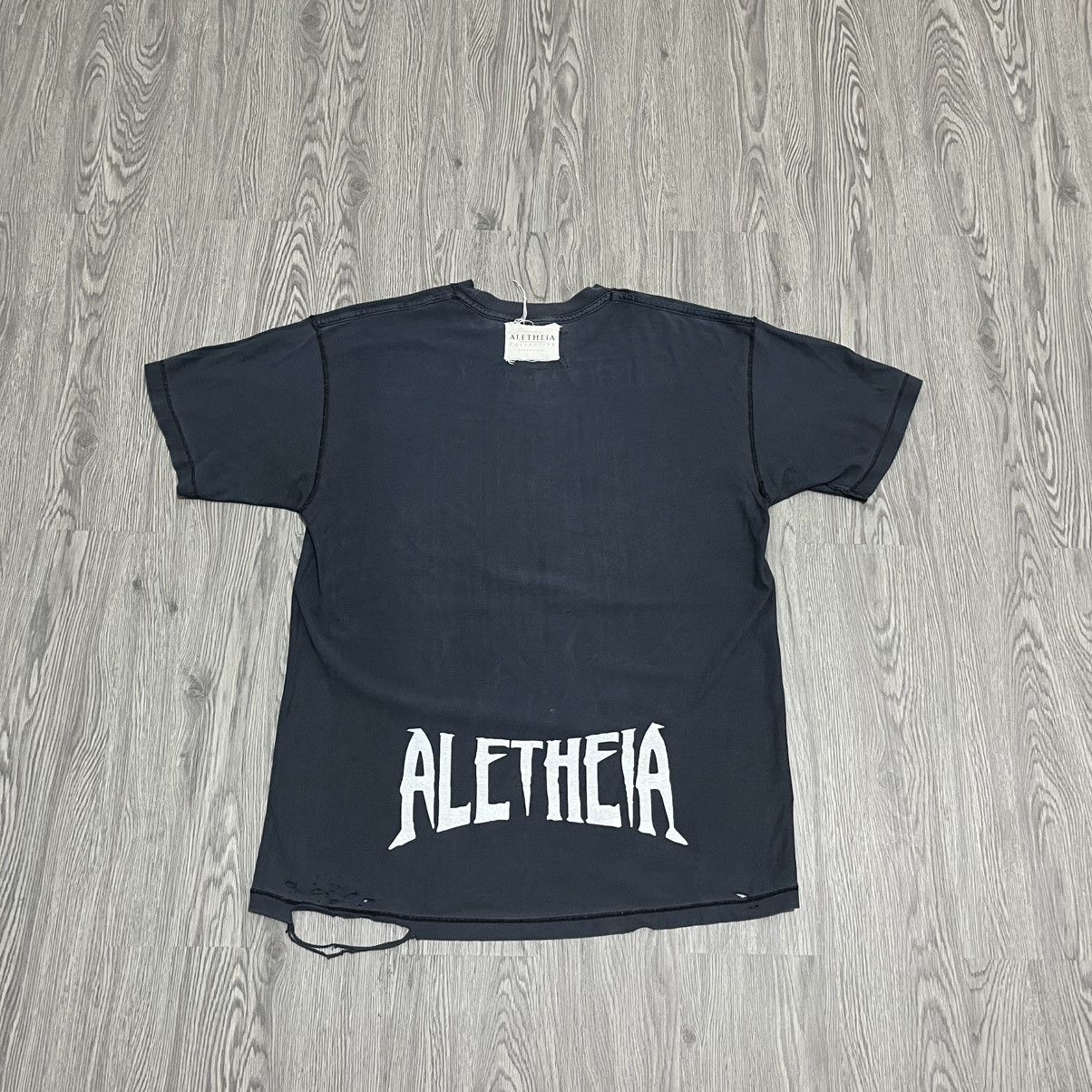 Band Tees Metallica 1999 Tour with Fans ALETHEIA COLLECTIVE Size US XL / EU 56 / 4 - 9 Thumbnail