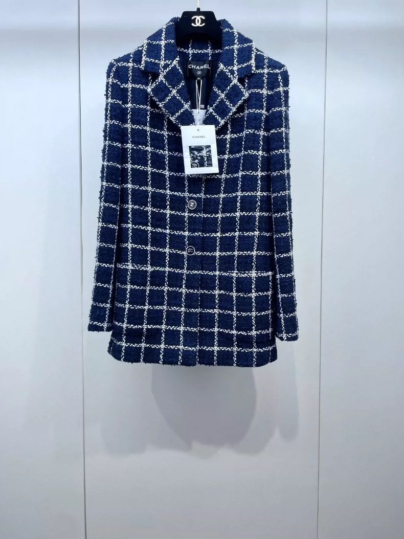 Chanel Chanel 24P blue and white plaid suit collar jacket Size XS / US 0-2 / IT 36-38 - 1 Thumbnail