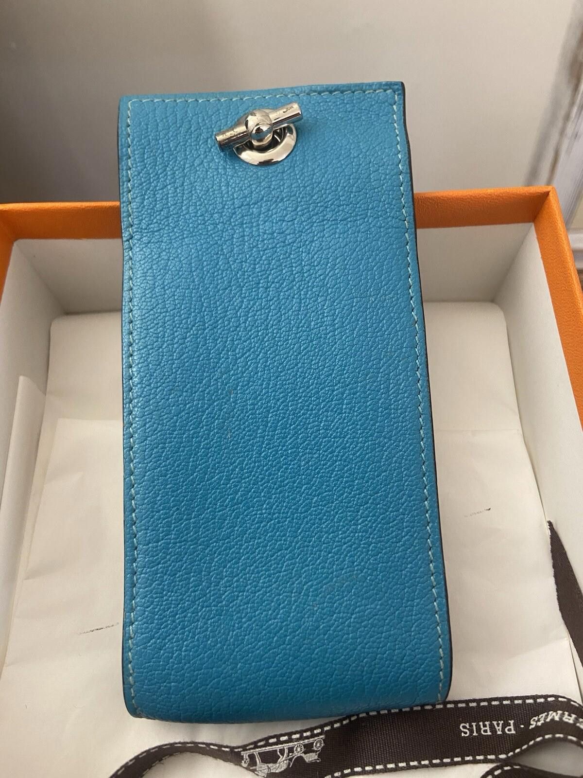 Hermes Hermes Vespa cerulean blue leather cigarette case, strap/box Size ONE SIZE - 2 Thumbnail