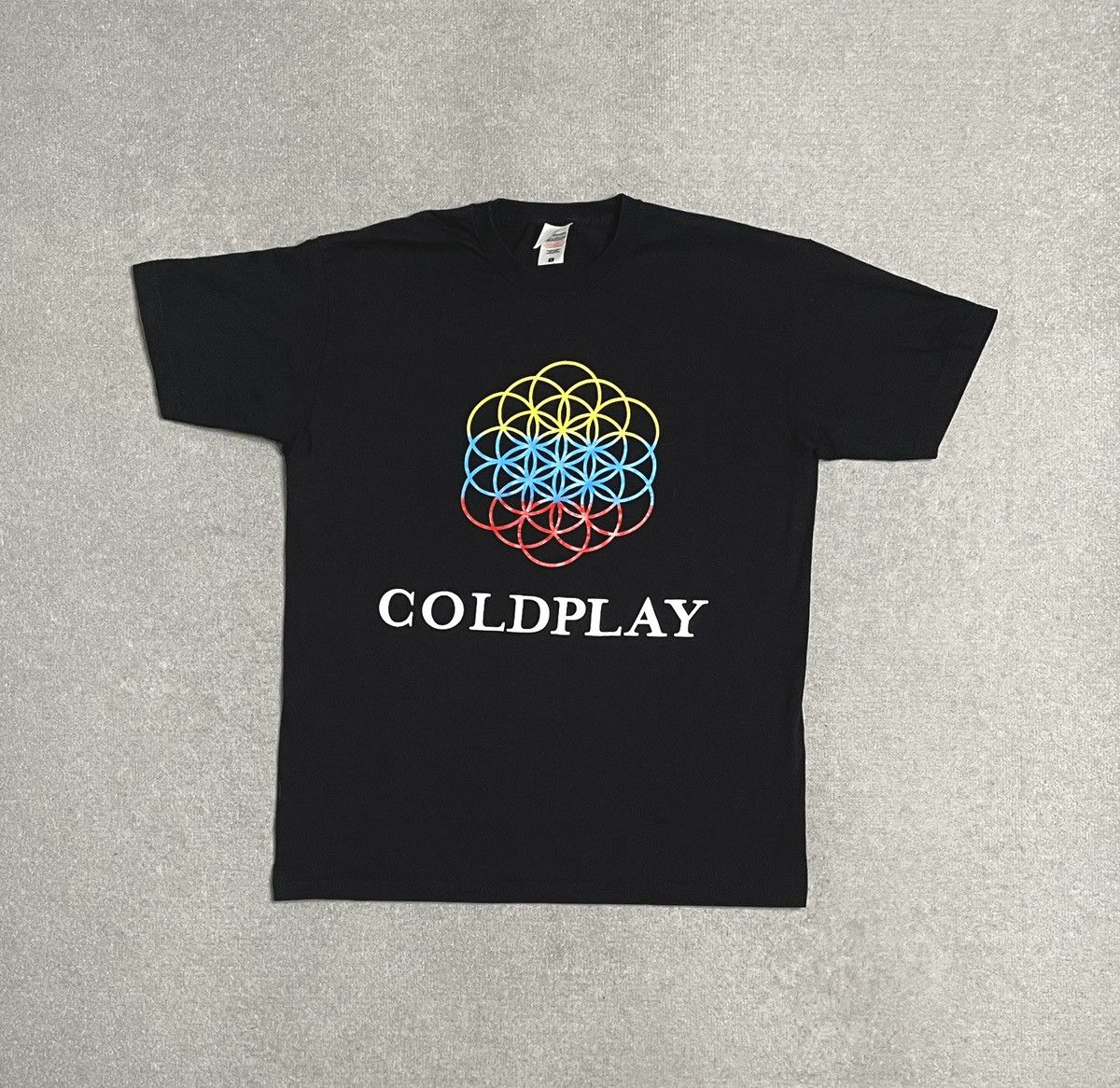 Band Tees Vintage Black T-Shirt Tee Coldplay Dreams Tour Band Size US M / EU 48-50 / 2 - 1 Thumbnail