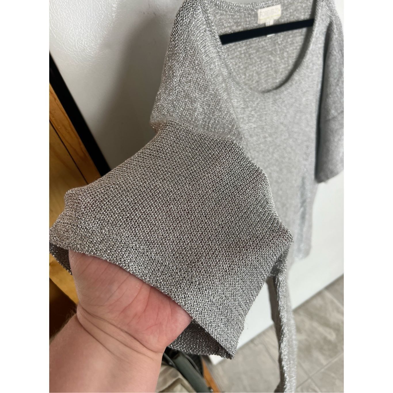 Forever 21 Forever 21+ Plus Sizes Grey Top Woman’s Size 3X Size 3XL / US 20-22 - 3 Thumbnail