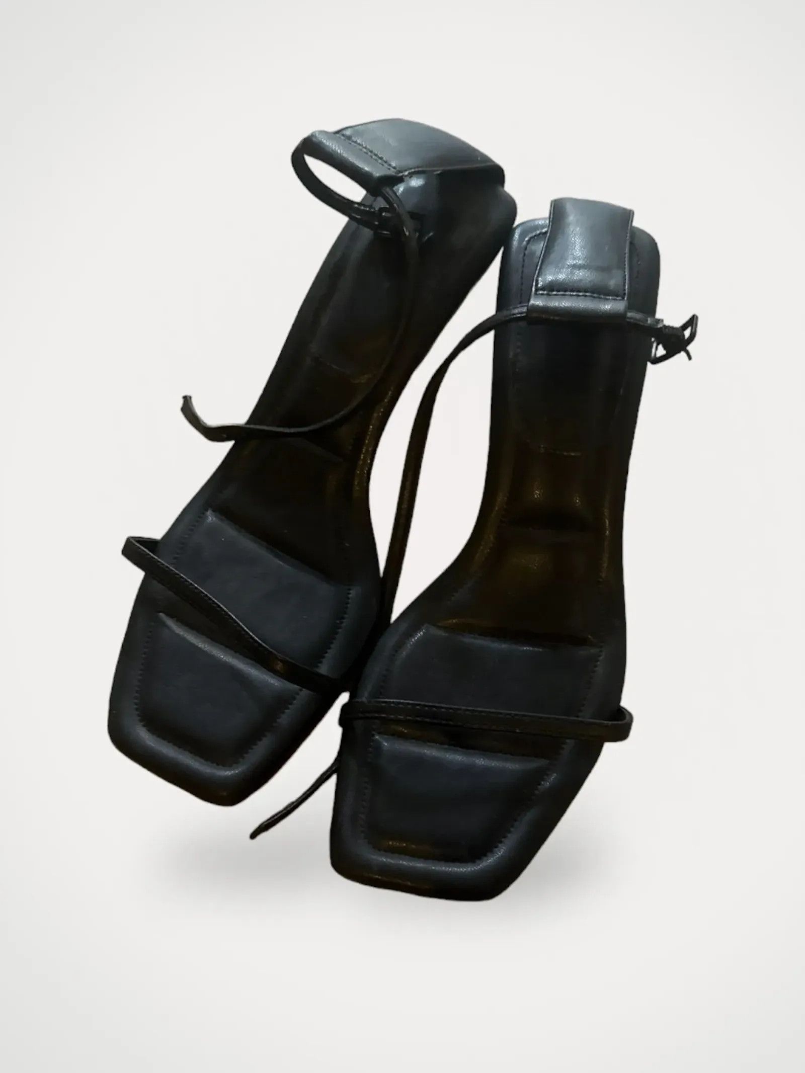 H&M H&M Heels Size US 7 / IT 37 - 1 Thumbnail