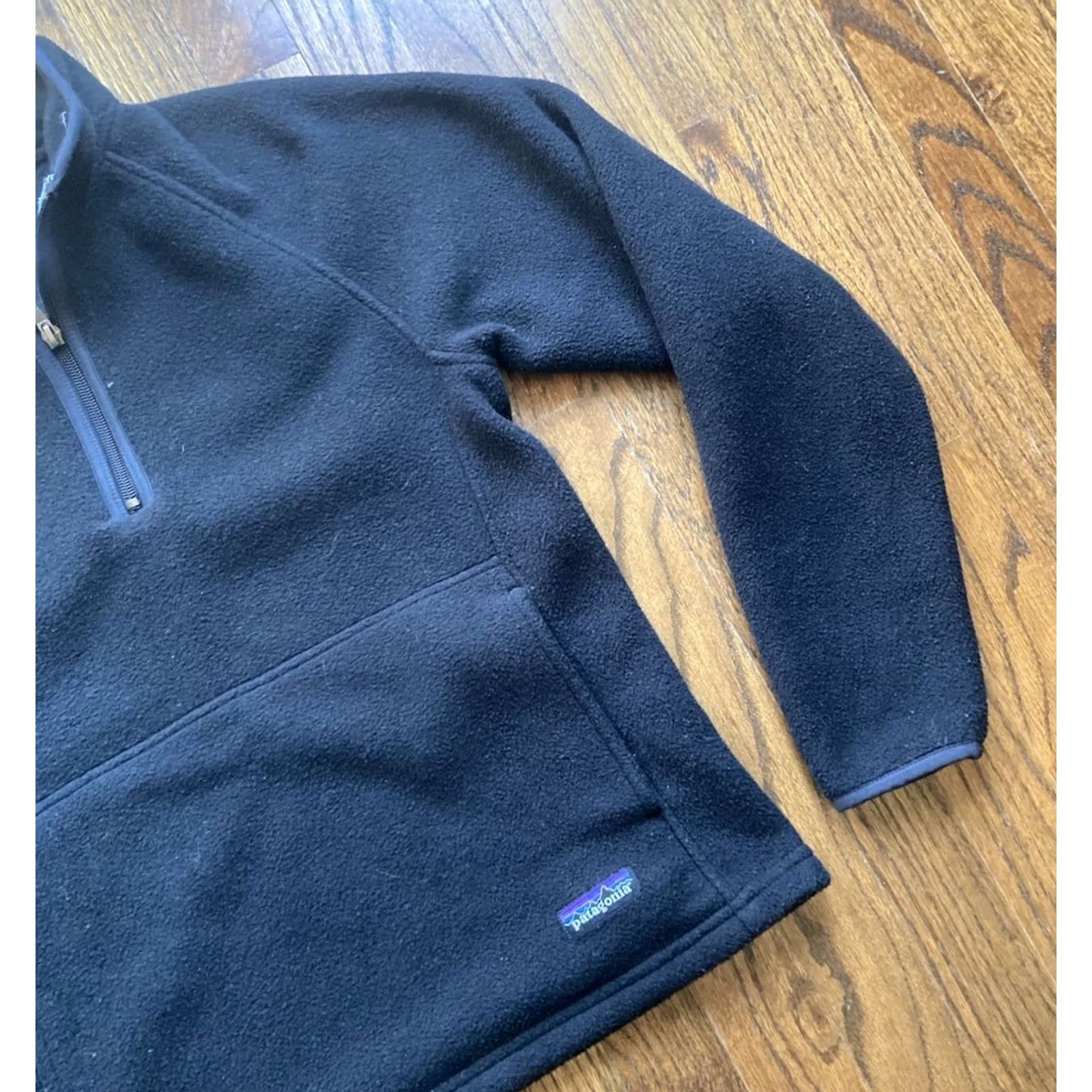 Patagonia VINTAGE Patagonia Synchilla Fleece Pullover Womens Small Black Marsupial 1/4 Zip Sweater Regular Women Size S / US 4 / IT 40 - 3 Thumbnail