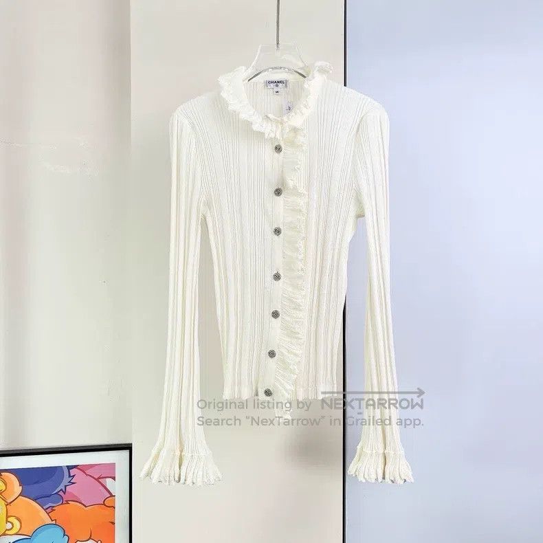 Chanel Chanel Diamond button ruffle knitted elastic shirt long sl Size XS / US 0-2 / IT 36-38 - 2 Thumbnail