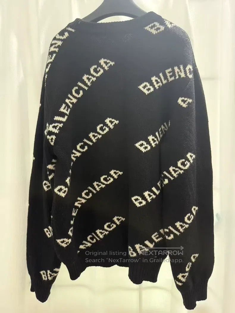 Balenciaga Balenciaga Black all-over print round-neck sweater Size US M / EU 48-50 / 2 - 2 Thumbnail