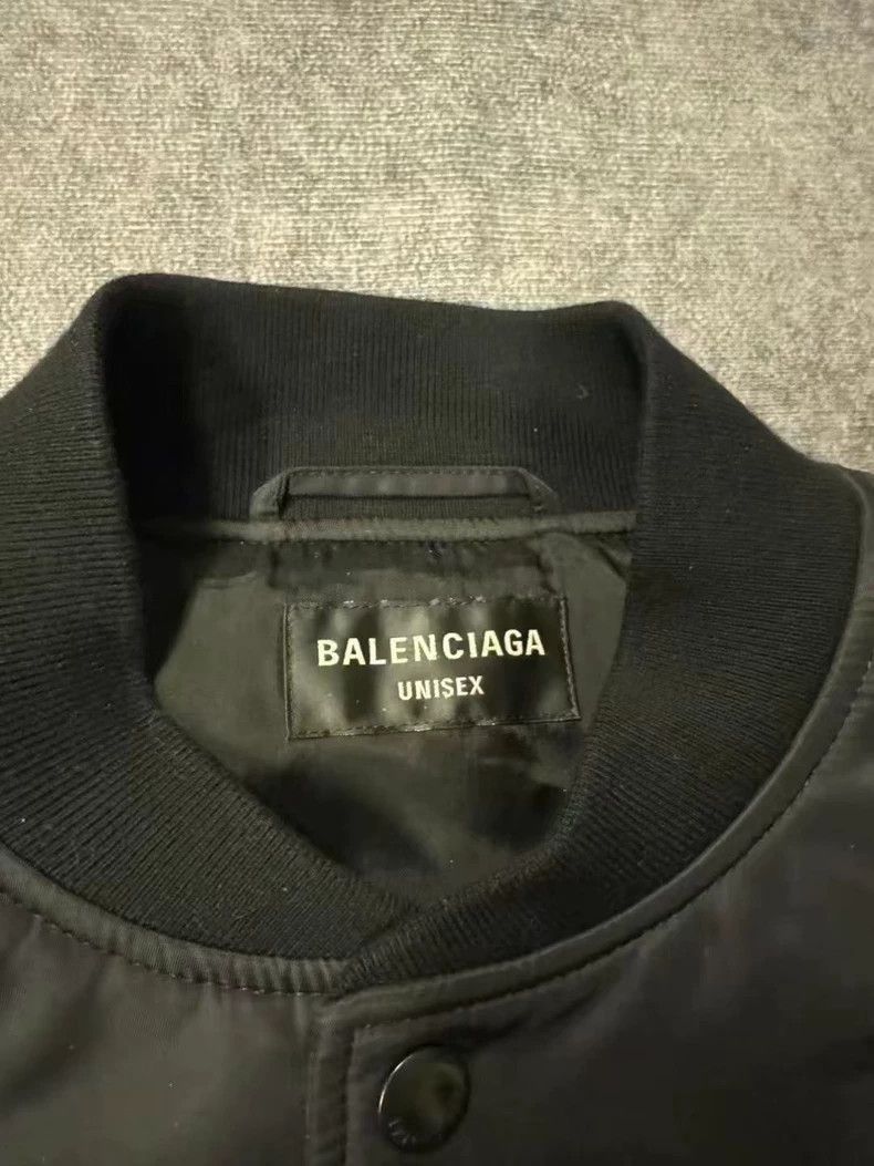 Balenciaga Balenciaga Manchester United co-branded flying jacket Size US S / EU 44-46 / 1 - 3 Thumbnail
