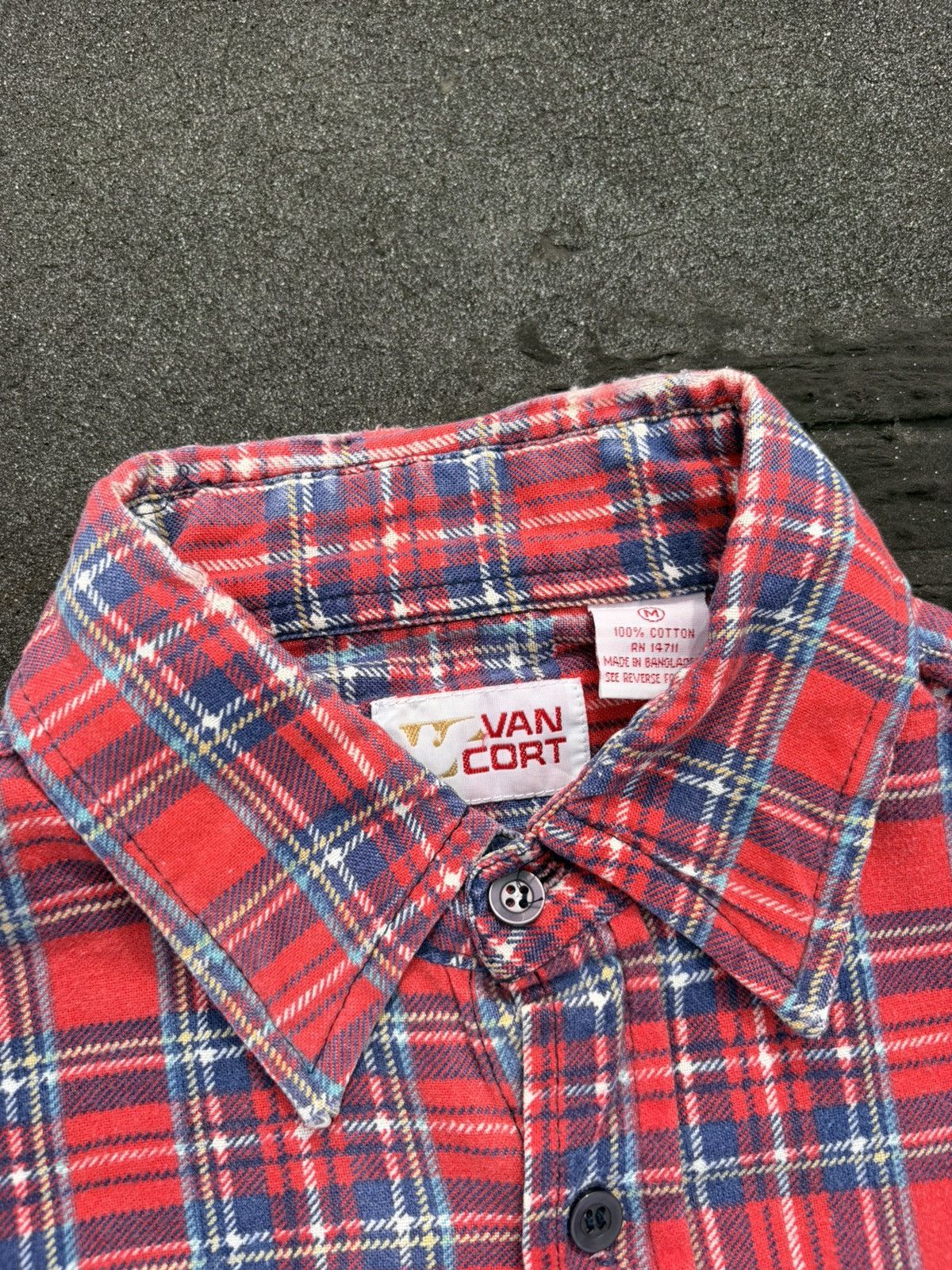 Vintage Vintage Red Plaid Flannel Shirt 90s Grunge Distress Workwear Size US M / EU 48-50 / 2 - 5 Thumbnail
