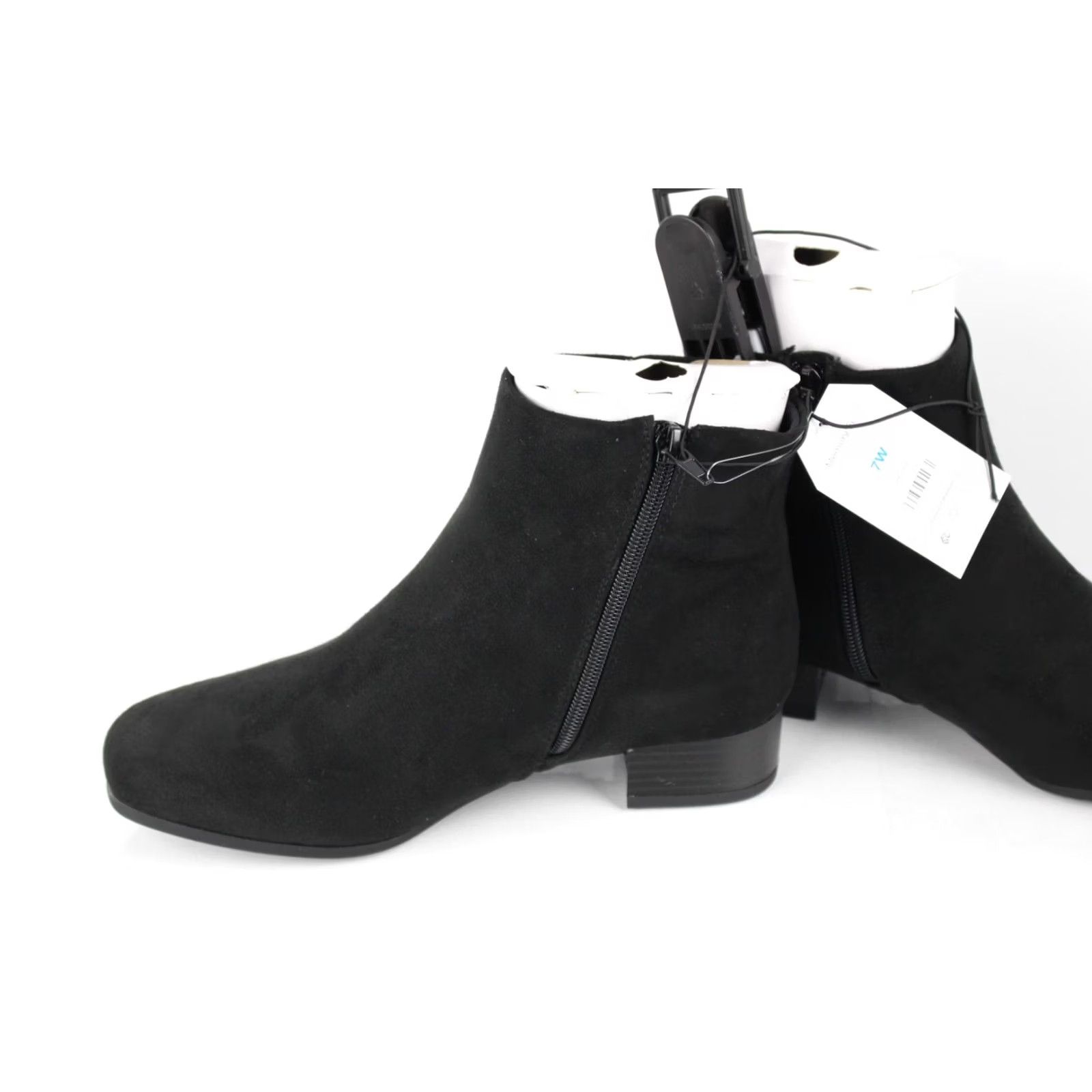 Vintage VINTAGE Time and Tru Women's Ankle Boot 7W Black Zip Bootie Memory Foam Casual Winter Fall Spring Black Womens Shoes Size US 7 / IT 37 - 2 Thumbnail