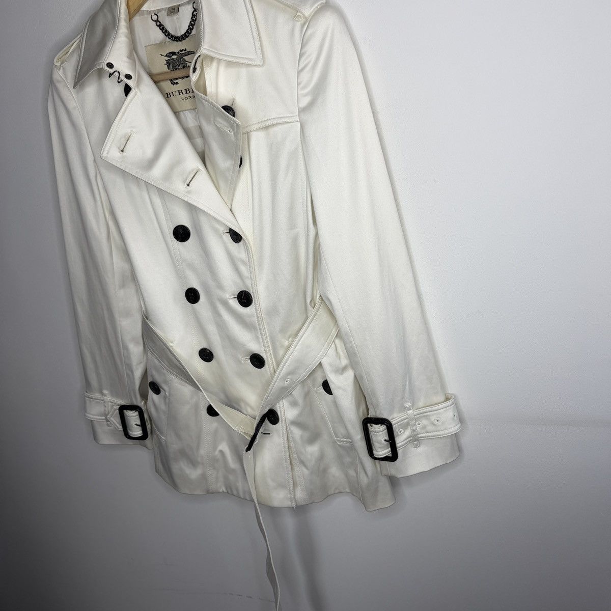 Burberry Burberry Coat Ecru White Belted Avant Garde Double Breasted Size S / US 4 / IT 40 - 2 Thumbnail