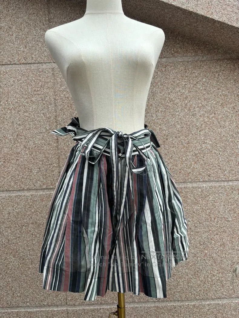 Vivienne Westwood Vivienne Westwood size 3 Striped skirt pants with elastic w Size 27" / US 4 / IT 40 - 1 Thumbnail