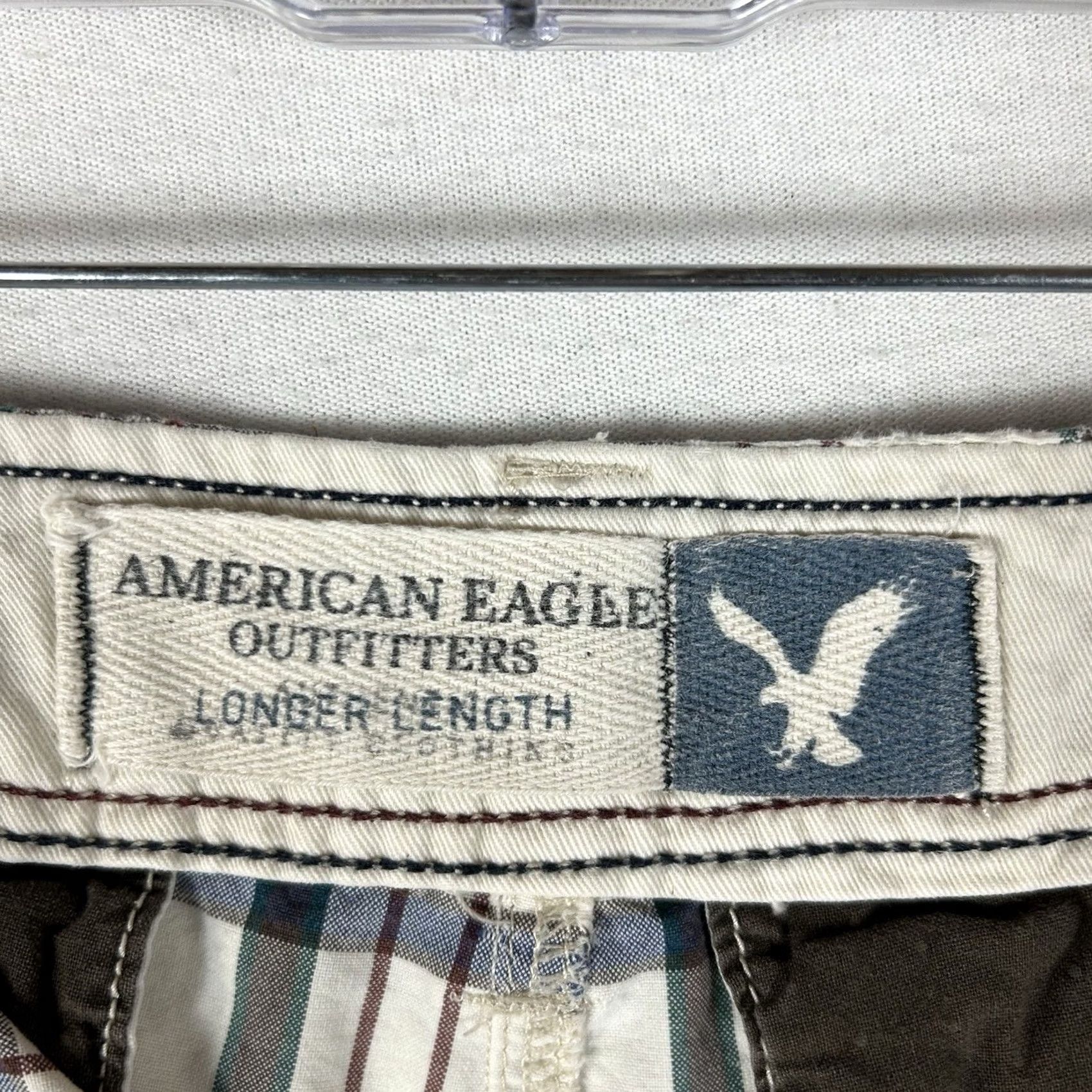 American Eagle Outfitters VINTAGE American Eagle Cargo Shorts Mens 33 Plaid Canvas 12 Inseam Casual Modern Classic Buckle Button Zipper Pockets Logo Rise High 33 in Waist Mens Size US 33 - 4 Thumbnail
