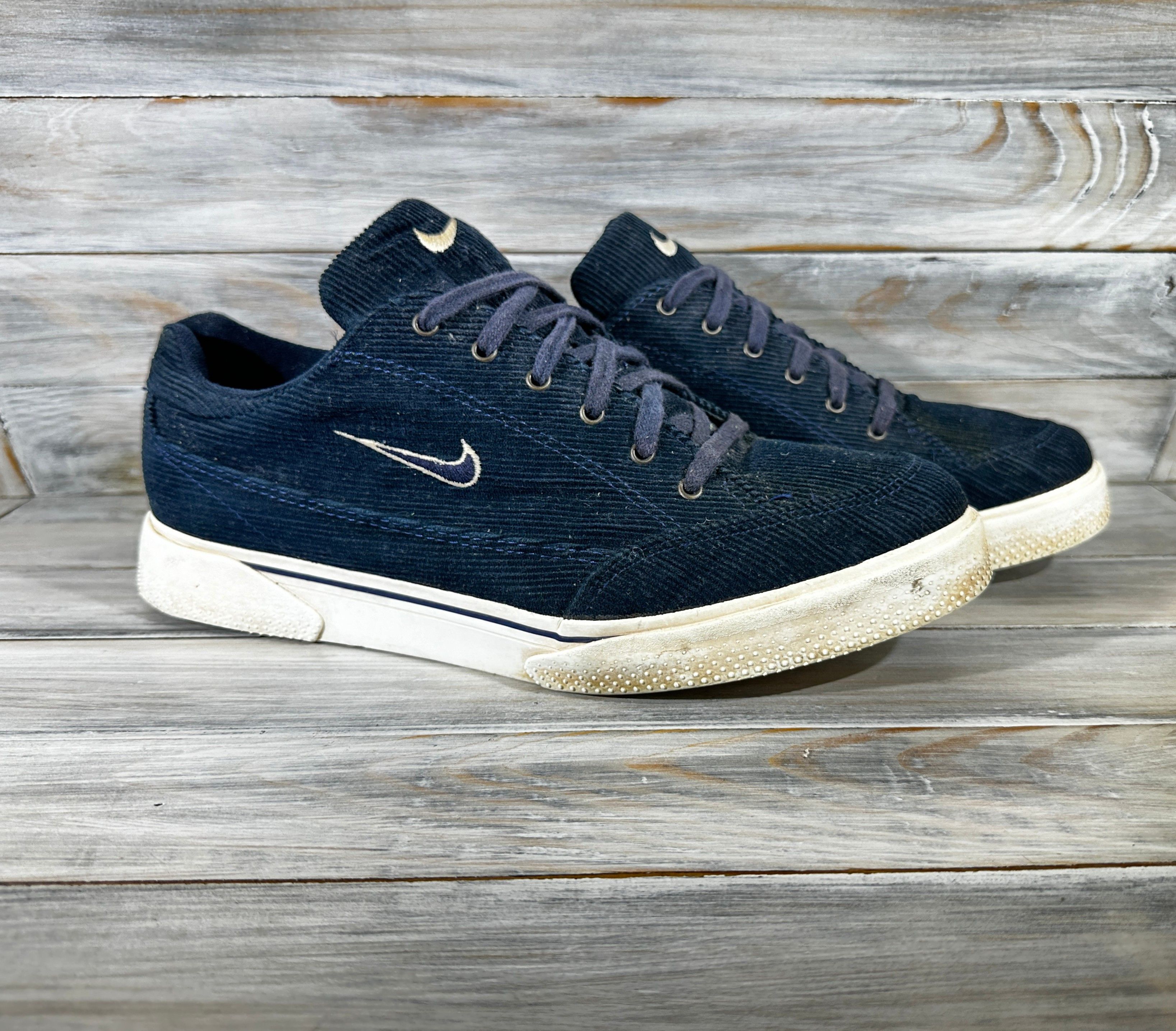 Nike × Vintage Vintage Nike Velvet 1998 Men's Sneakers Made In Thailand Size US 11 / EU 44 - 13 Thumbnail