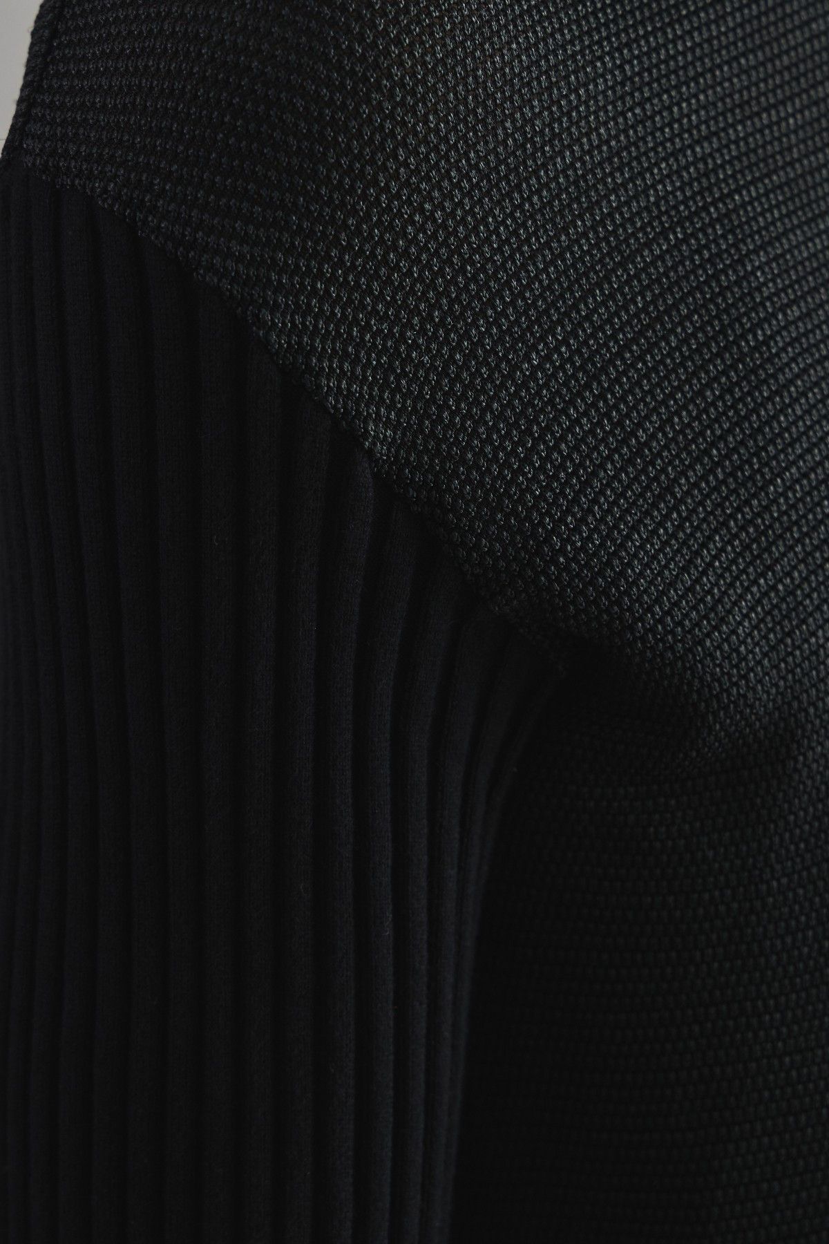 Y's for Men Y’s for Men Half-Zip Mesh Knit Top Size US M / EU 48-50 / 2 - 6 Thumbnail