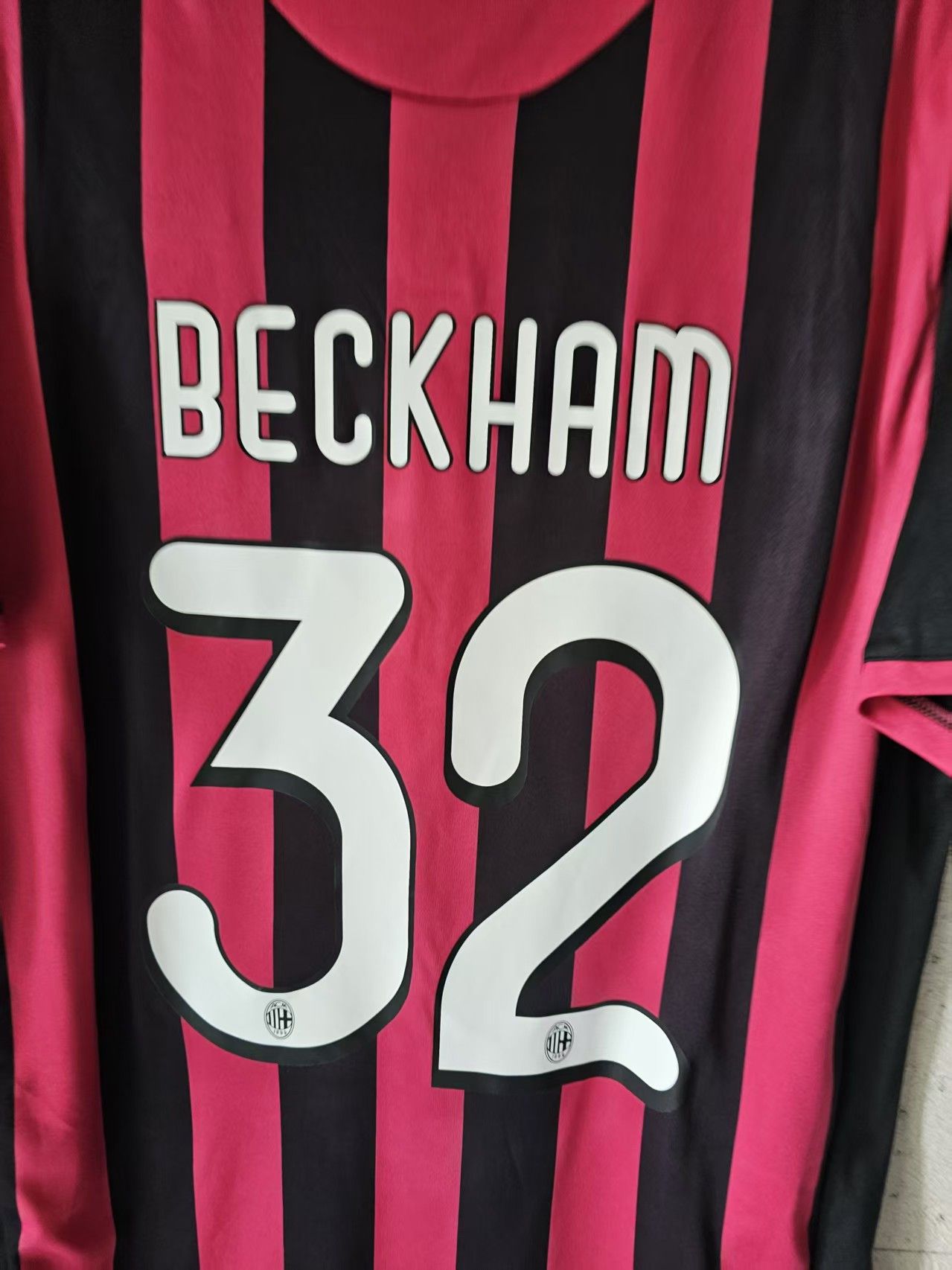 Other 2008 AC Milan #23 David Beckham Jersey Home Size US XL / EU 56 / 4 - 5 Thumbnail